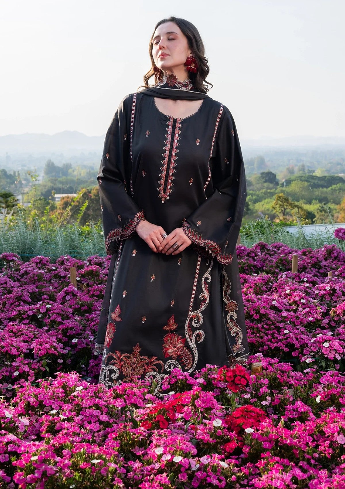 Garnet Clothing Silva Summer Sierra 26 4 Garnet Clothing Silva Summer Sierra 26 - Image 4