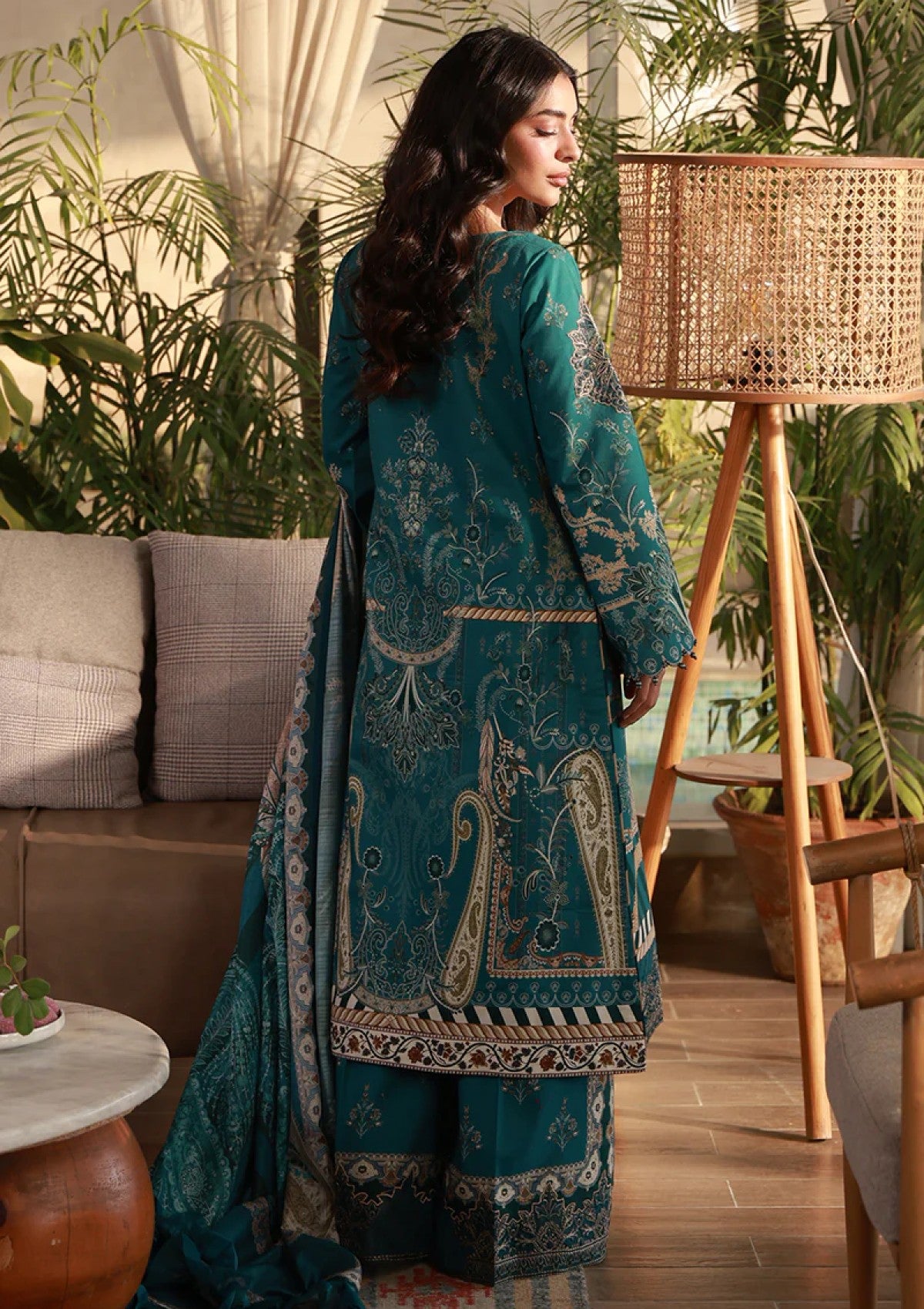 Gulaal Isla D-04 Lawn Delia Unstitched 26 2 Gulaal Isla D-04 Lawn Delia Unstitched 26 - Image 2