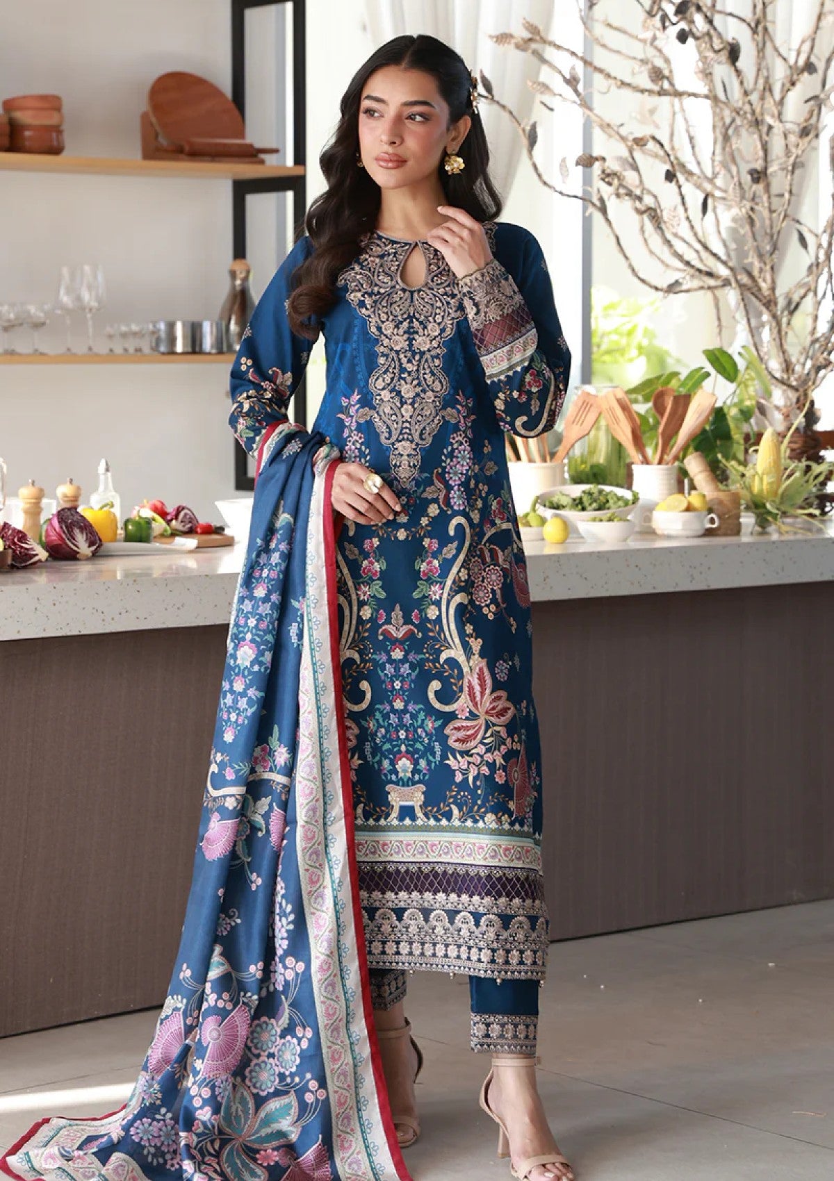 Gulaal Onyxa D-10 Lawn Delia Unstitched 26 1 Gulaal Onyxa D-10 Lawn