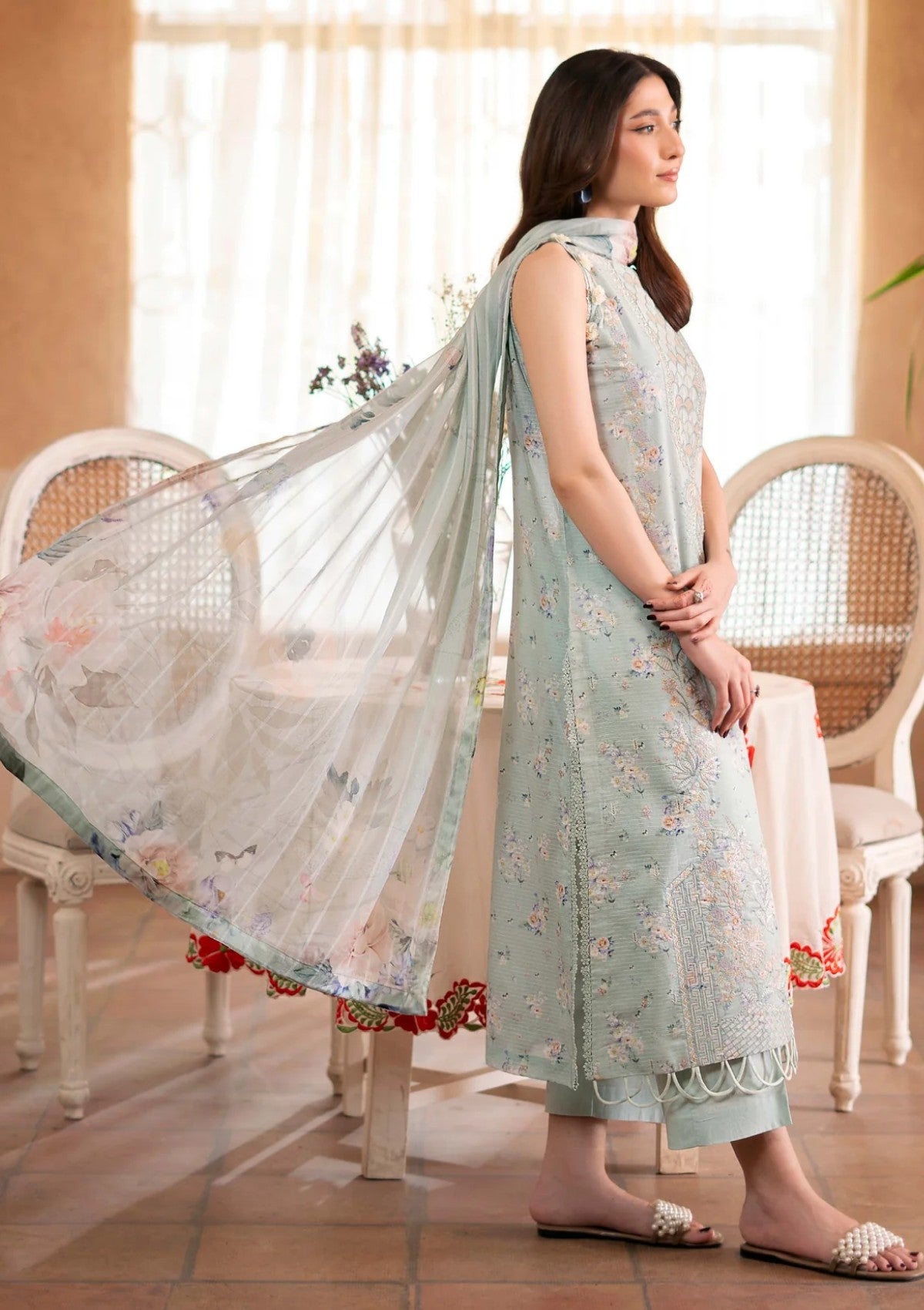Humdum D-04 Lawn Kanwal 26 3 Humdum D-04 Lawn Kanwal 26 - Image 3
