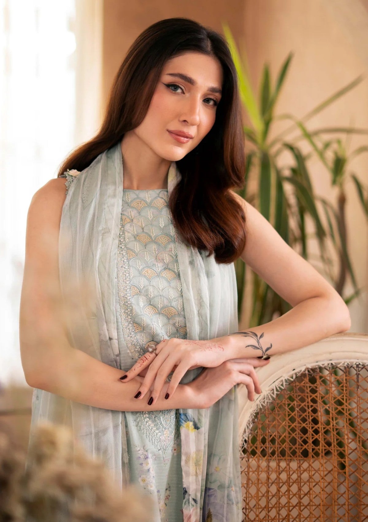 Humdum D-04 Lawn Kanwal 26 4 Humdum D-04 Lawn Kanwal 26 - Image 4