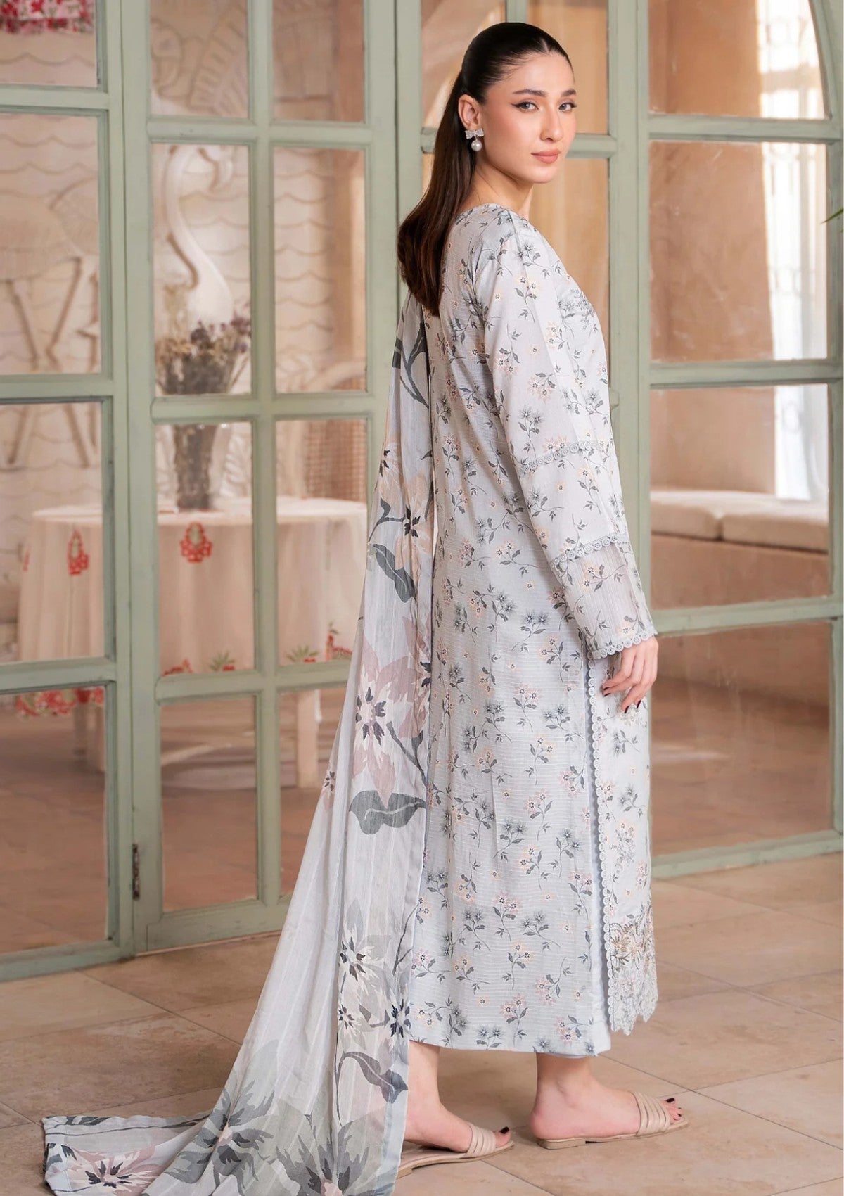 Humdum D-06 Lawn Kanwal 26 2 Humdum D-06 Lawn Kanwal 26 - Image 2