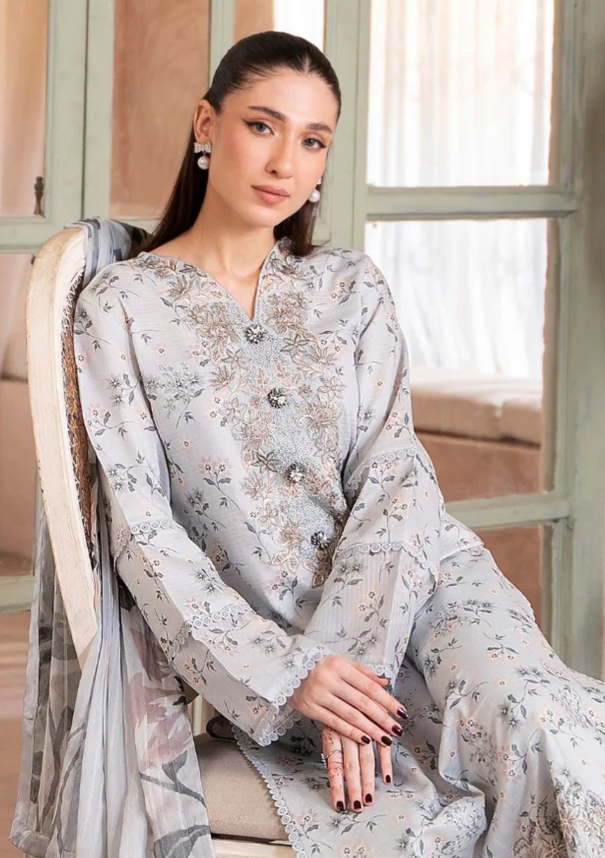 Humdum D-06 Lawn Kanwal 26 4 Humdum D-06 Lawn Kanwal 26 - Image 4