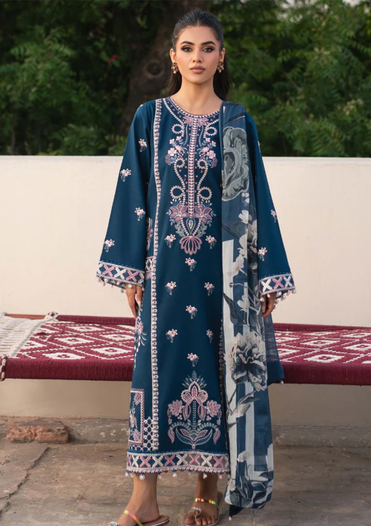 Humdum D-06 Lawn Mehrmaa 26 1 Humdum D-06 Lawn