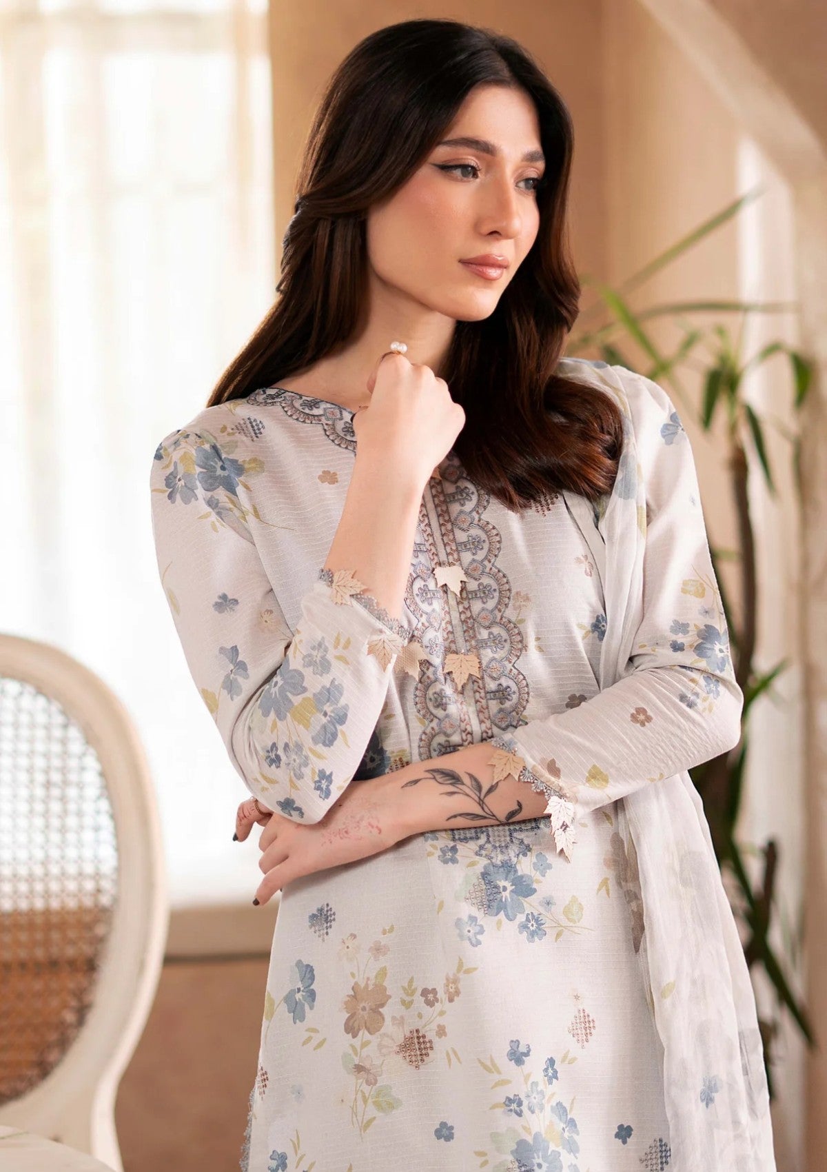 Humdum D-08 Lawn Kanwal 26 4 Humdum D-08 Lawn Kanwal 26 - Image 4