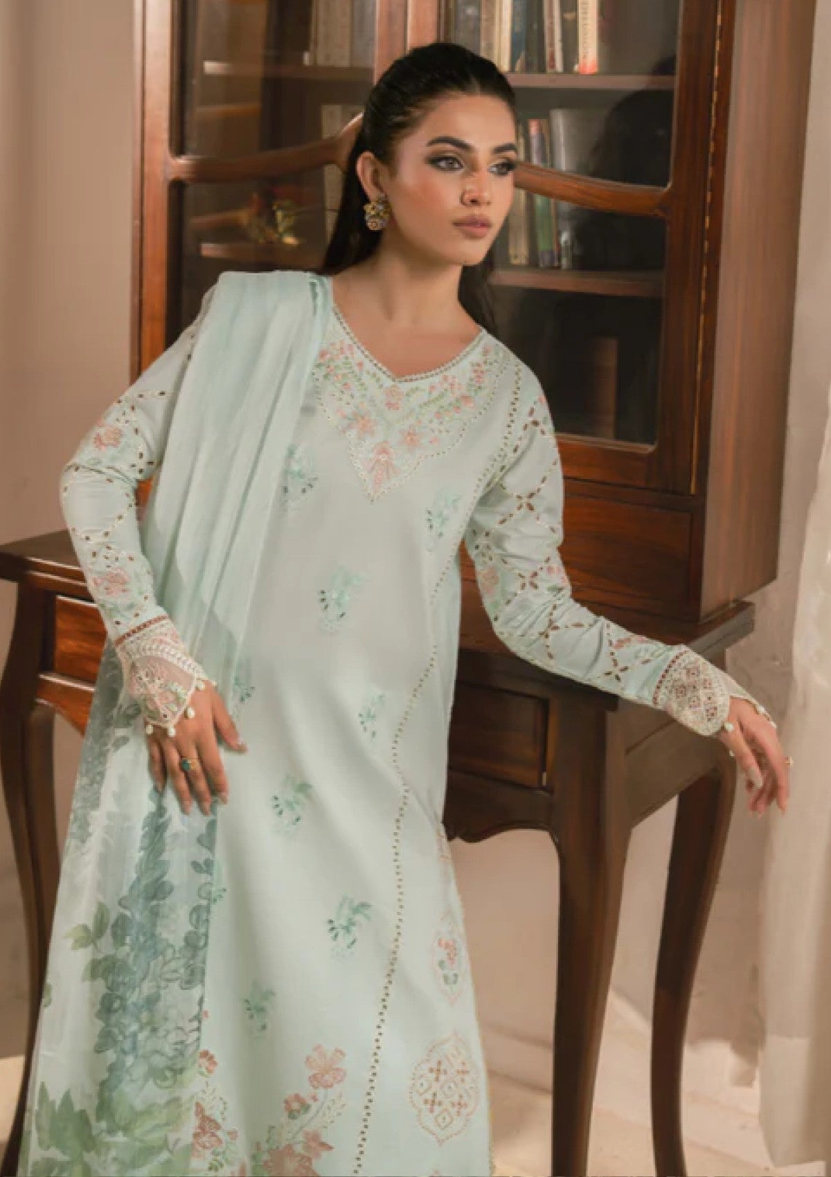 Humdum D-09 Lawn Mehrmaa 26 3 Humdum D-09 Lawn Mehrmaa 26 - Image 3