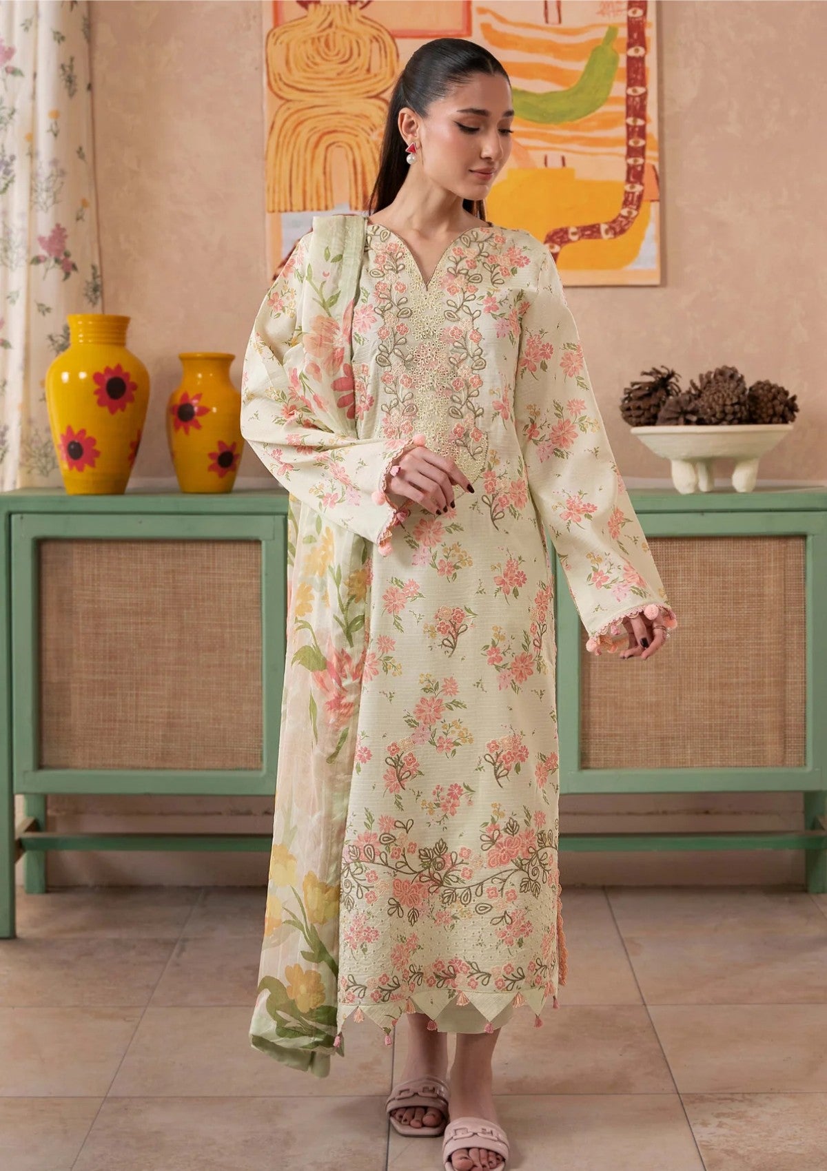 Humdum D-09 Lawn Kanwal 26 1 Humdum D-09 Lawn