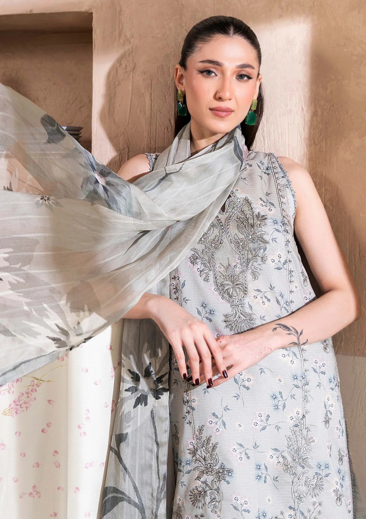 Humdum D-10 Lawn Kanwal 26 3 Humdum D-10 Lawn Kanwal 26 - Image 3