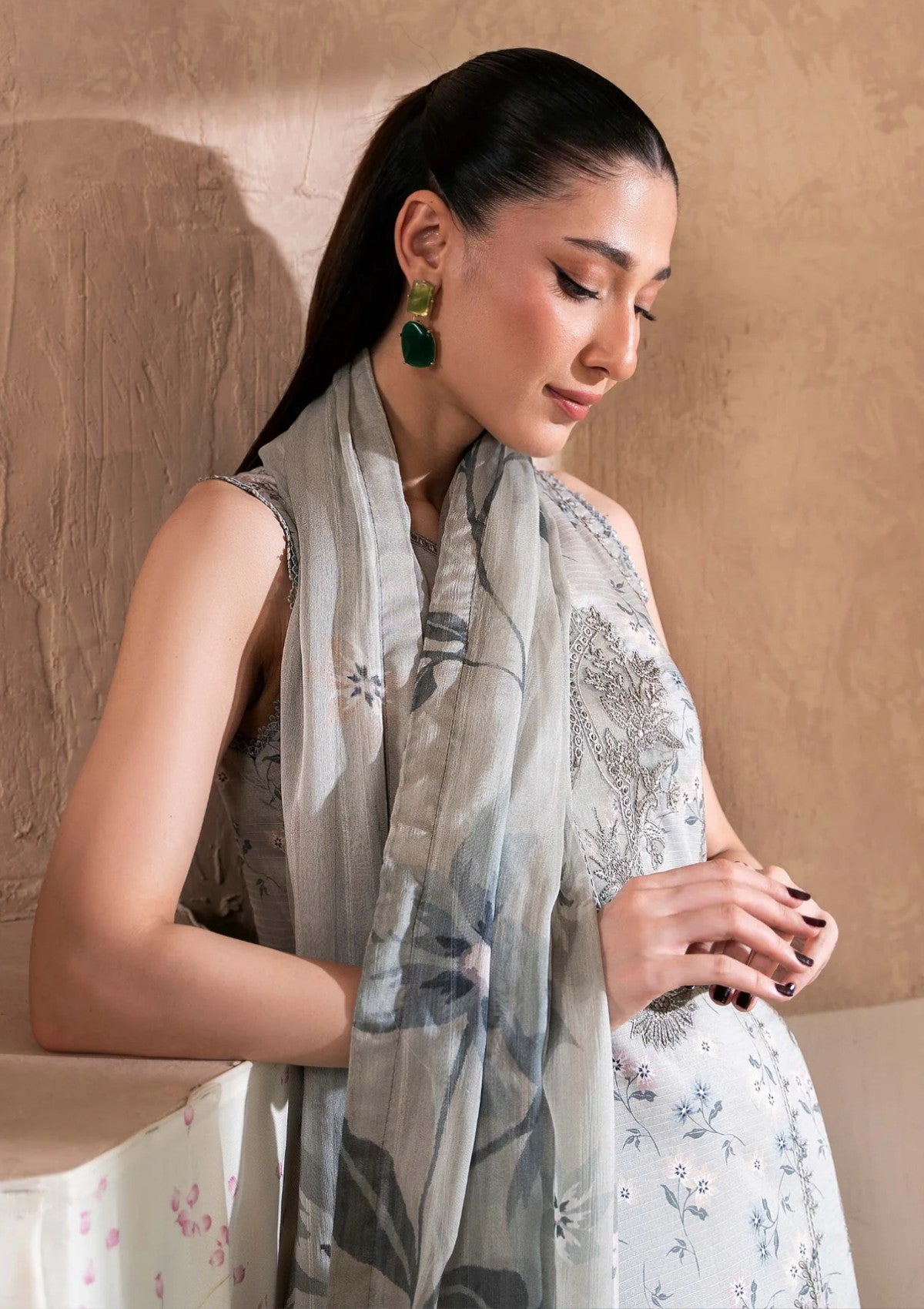 Humdum D-10 Lawn Kanwal 26 4 Humdum D-10 Lawn Kanwal 26 - Image 4