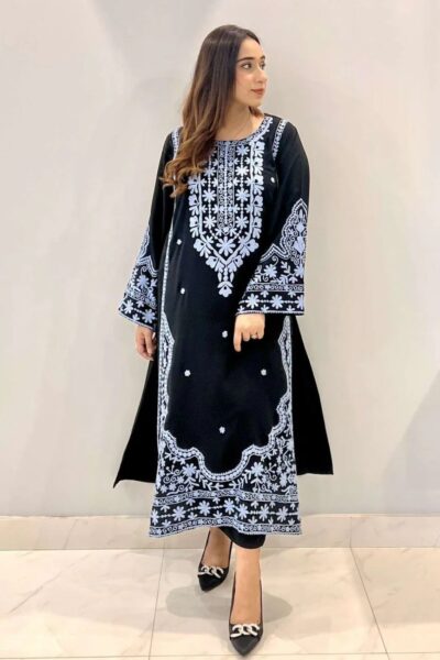 Manahils Black Embroidered Allechant