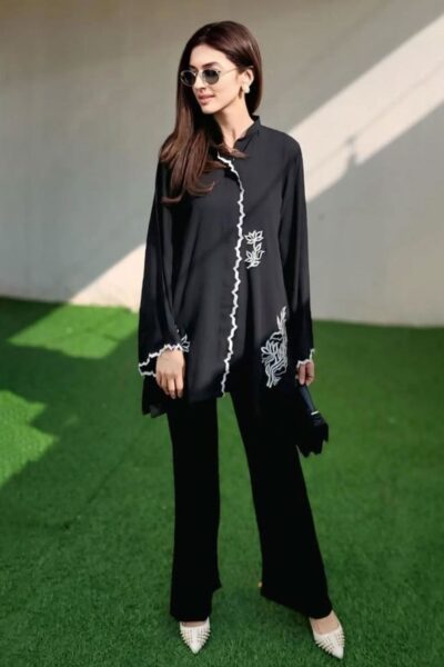 Manahils Black Scallop Allechant