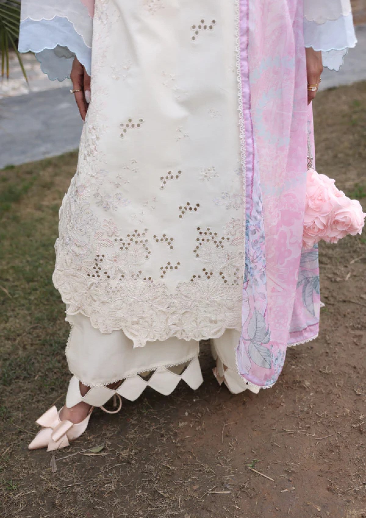 Aylin Luxury Summer Ivory Rose Lawn Collection 2026 3 Aylin Luxury Summer Ivory Rose Lawn Collection 2026 - Image 3
