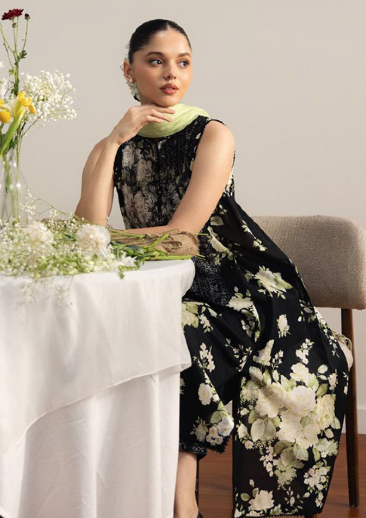 Coco By Zara Shahjahan Prints D-01B Haru Drop Two Lawn Collection 26 4 Coco By Zara Shahjahan Prints D-01B Haru Drop Two Lawn Collection 26 - Image 4