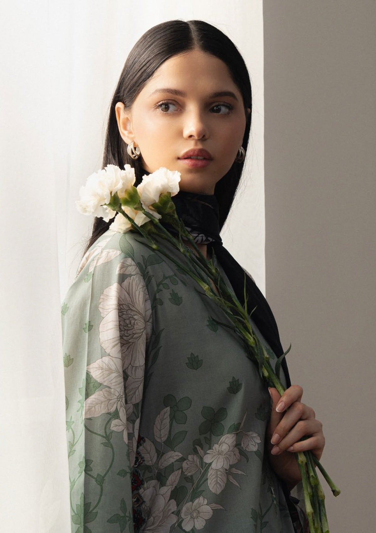 Coco By Zara Shahjahan Prints D-10B Zen Drop Two Lawn Collection 26 3 Coco By Zara Shahjahan Prints D-10B Zen Drop Two Lawn Collection 26 - Image 3