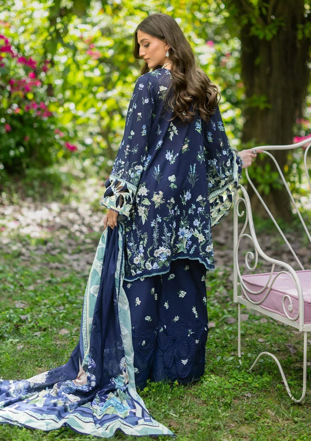 Elaf Premium Bridgerton Prints Epb-06B Fiorita Lawn Collection 26 2 Elaf Premium Bridgerton Prints Epb-06B Fiorita Lawn Collection 26 - Image 2
