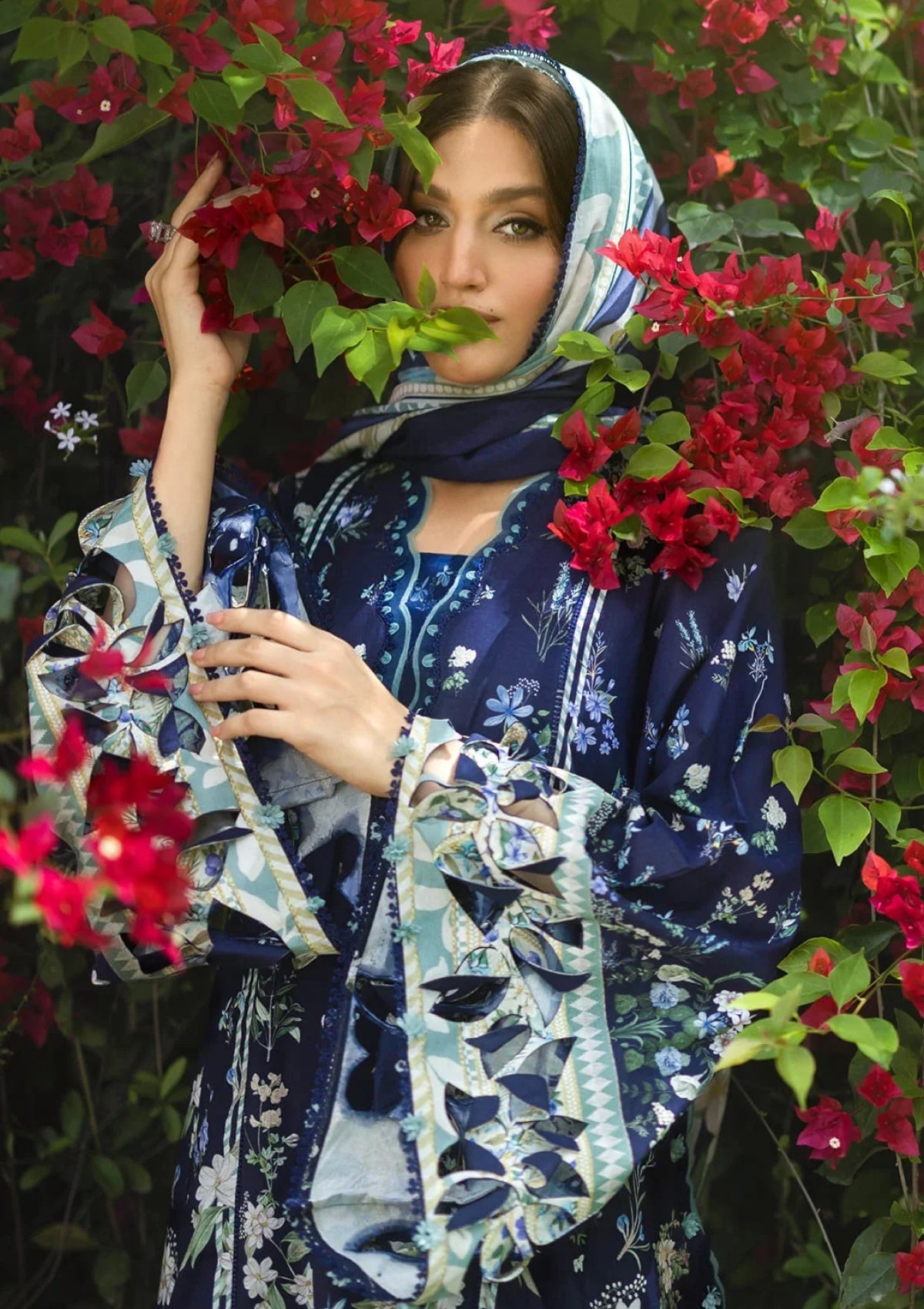 Elaf Premium Bridgerton Prints Epb-06B Fiorita Lawn Collection 26 3 Elaf Premium Bridgerton Prints Epb-06B Fiorita Lawn Collection 26 - Image 3