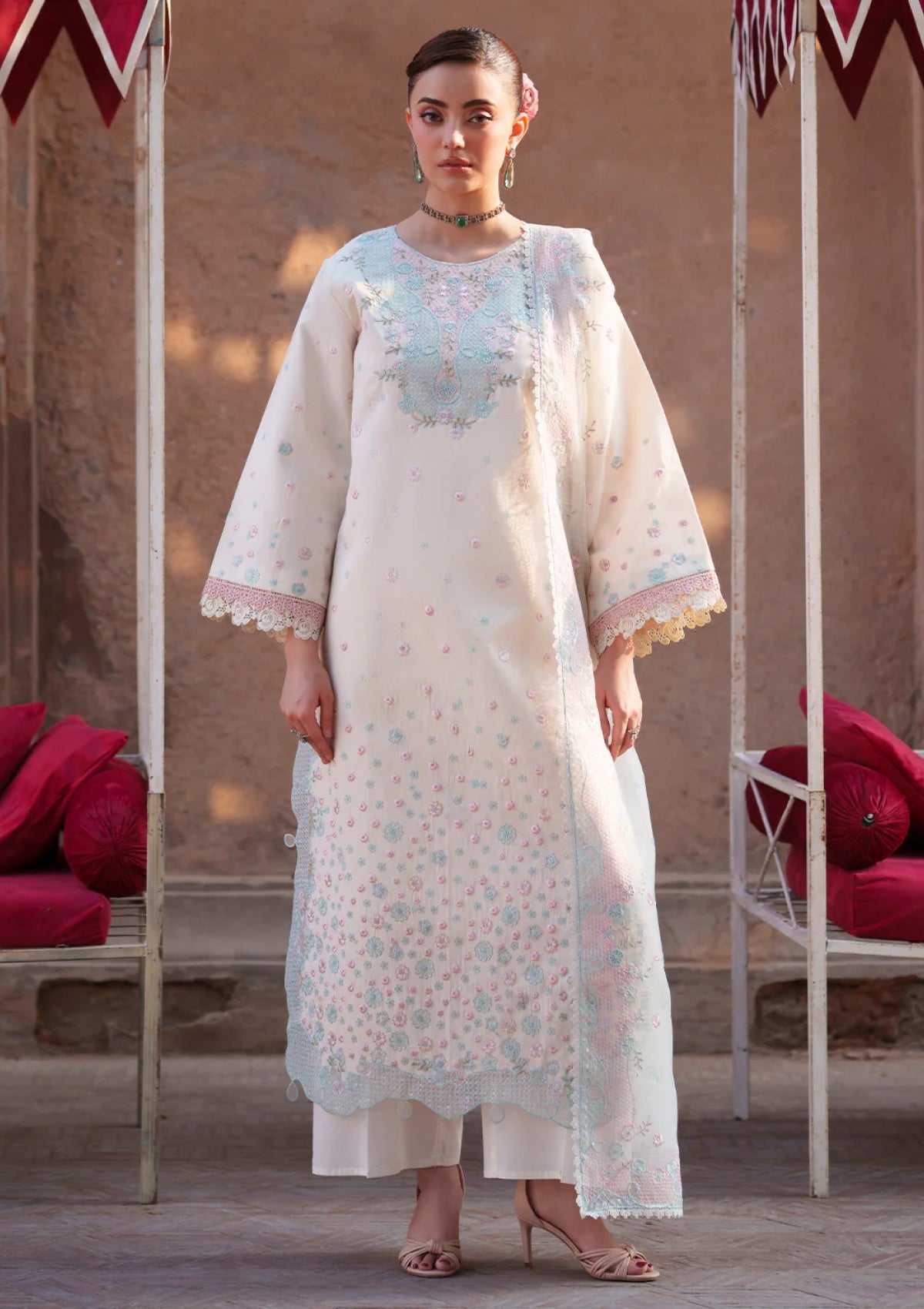 Mahnur Nilofer Luxury Nl 02 Lawn Collection 2026 1 Mahnur Nilofer Luxury Nl 02 Lawn Collection 2026