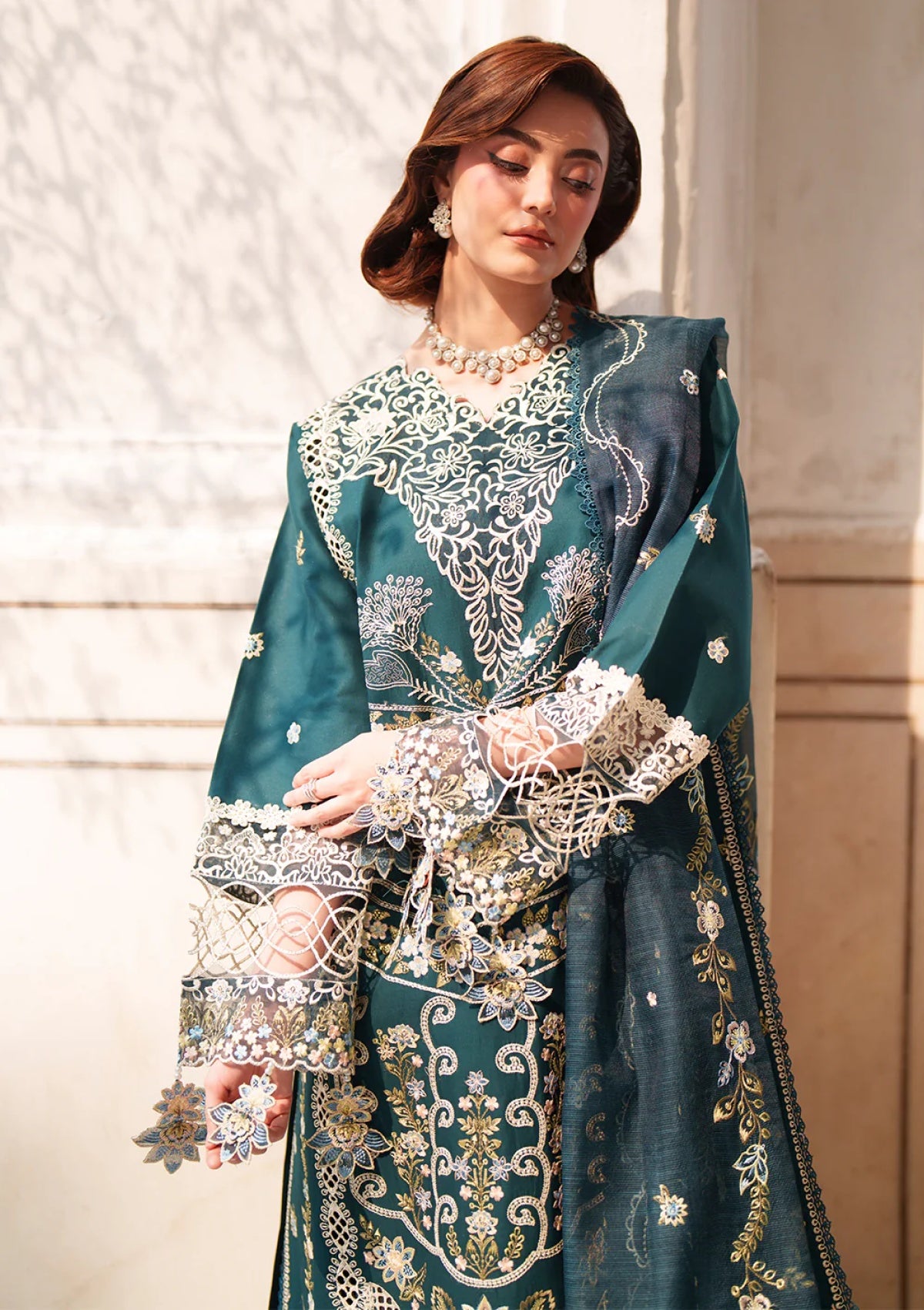 Mahnur Nilofer Luxury Nl 13 Lawn Collection 2026 3 Mahnur Nilofer Luxury Nl 13 Lawn Collection 2026 - Image 3