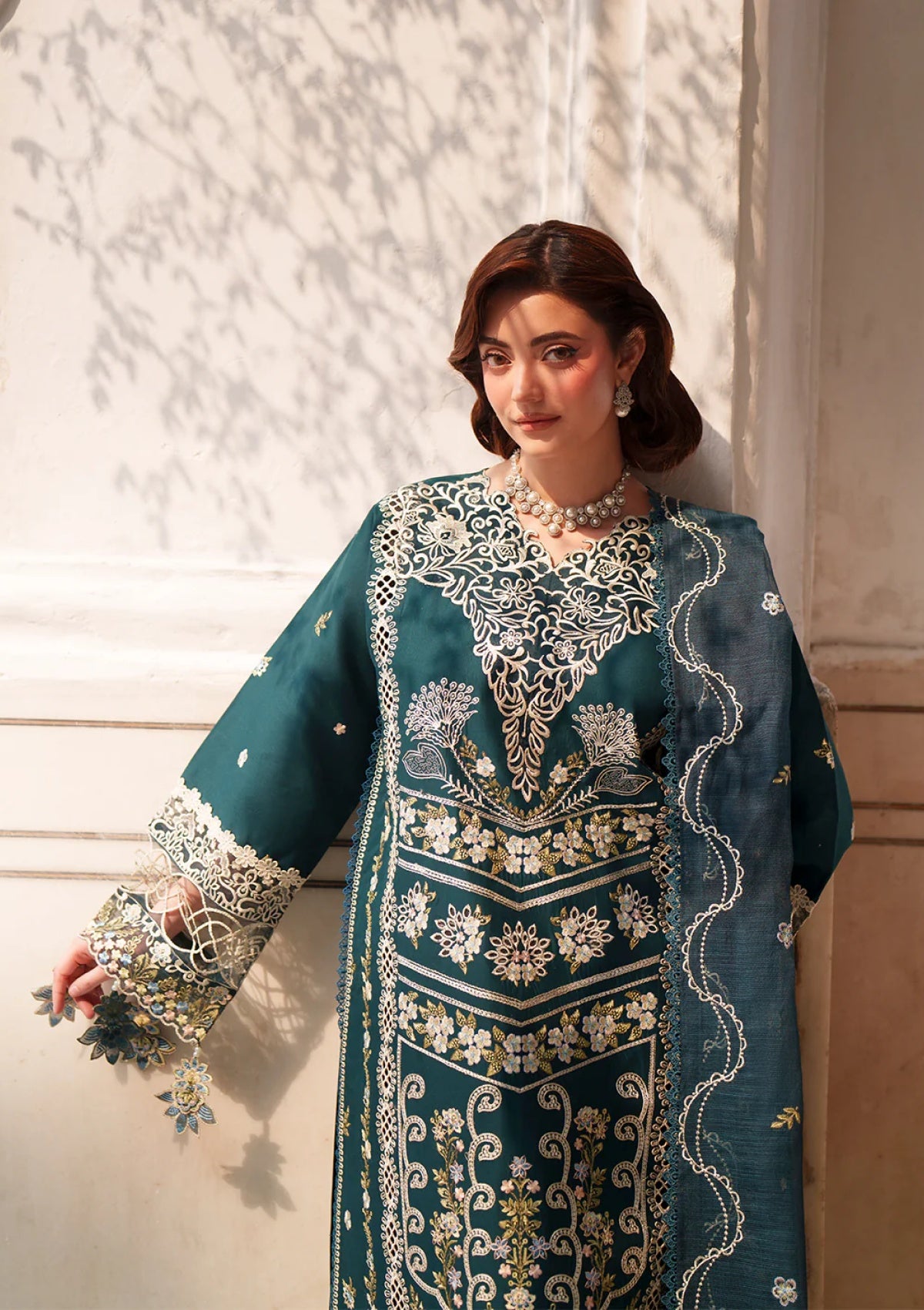 Mahnur Nilofer Luxury Nl 13 Lawn Collection 2026 4 Mahnur Nilofer Luxury Nl 13 Lawn Collection 2026 - Image 4