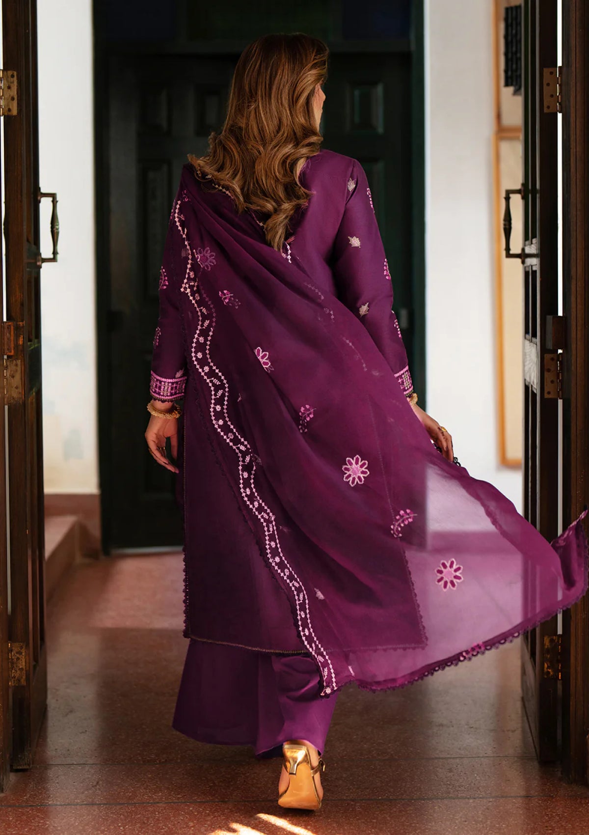 Mahnur Satrangi St 04 Lawn Collection 2026 3 Mahnur Satrangi St 04 Lawn Collection 2026 - Image 3