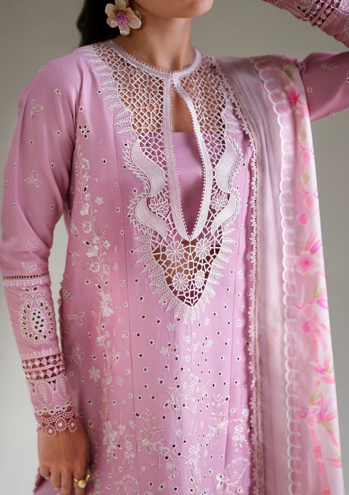Bin Ilyas Amour Luxury Lawn D 181B 4 Bin Ilyas Amour Luxury Lawn D 181B