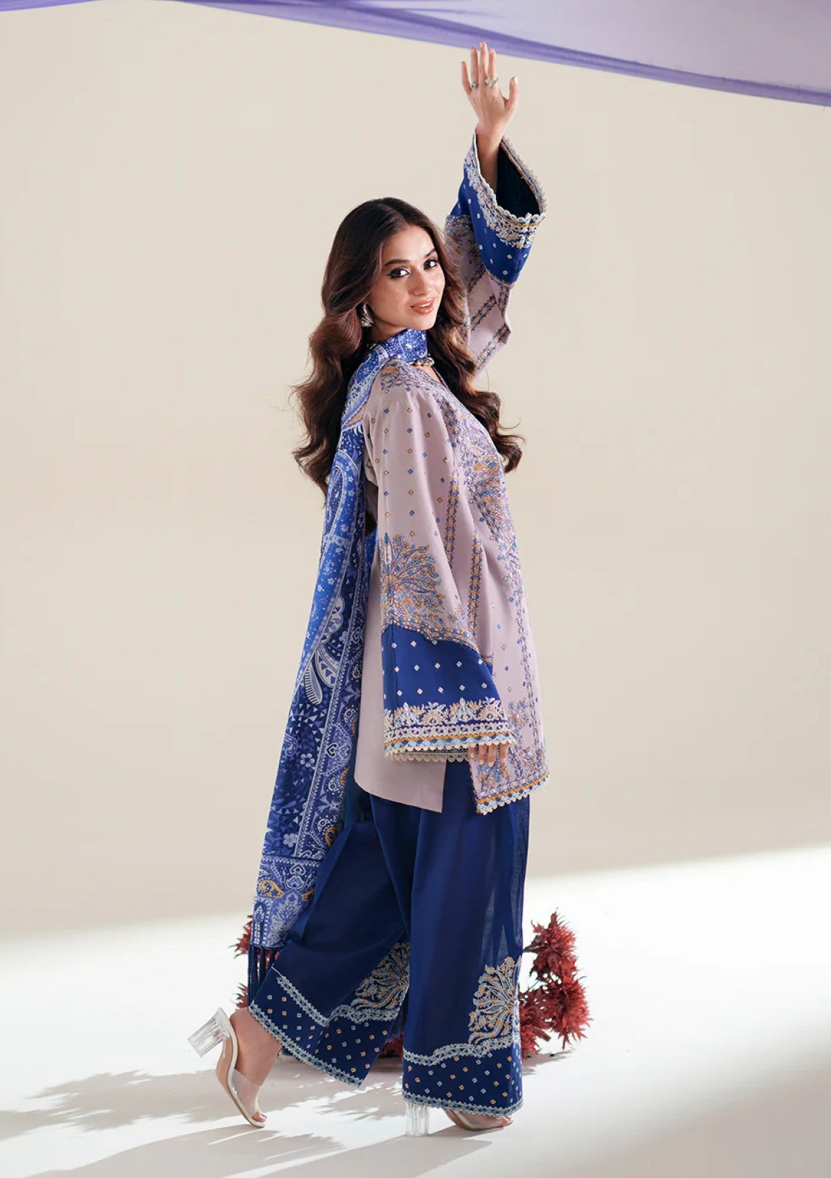 Bin Ilyas Amour Luxury Lawn D 182B 2 Bin Ilyas Amour Luxury Lawn D 182B