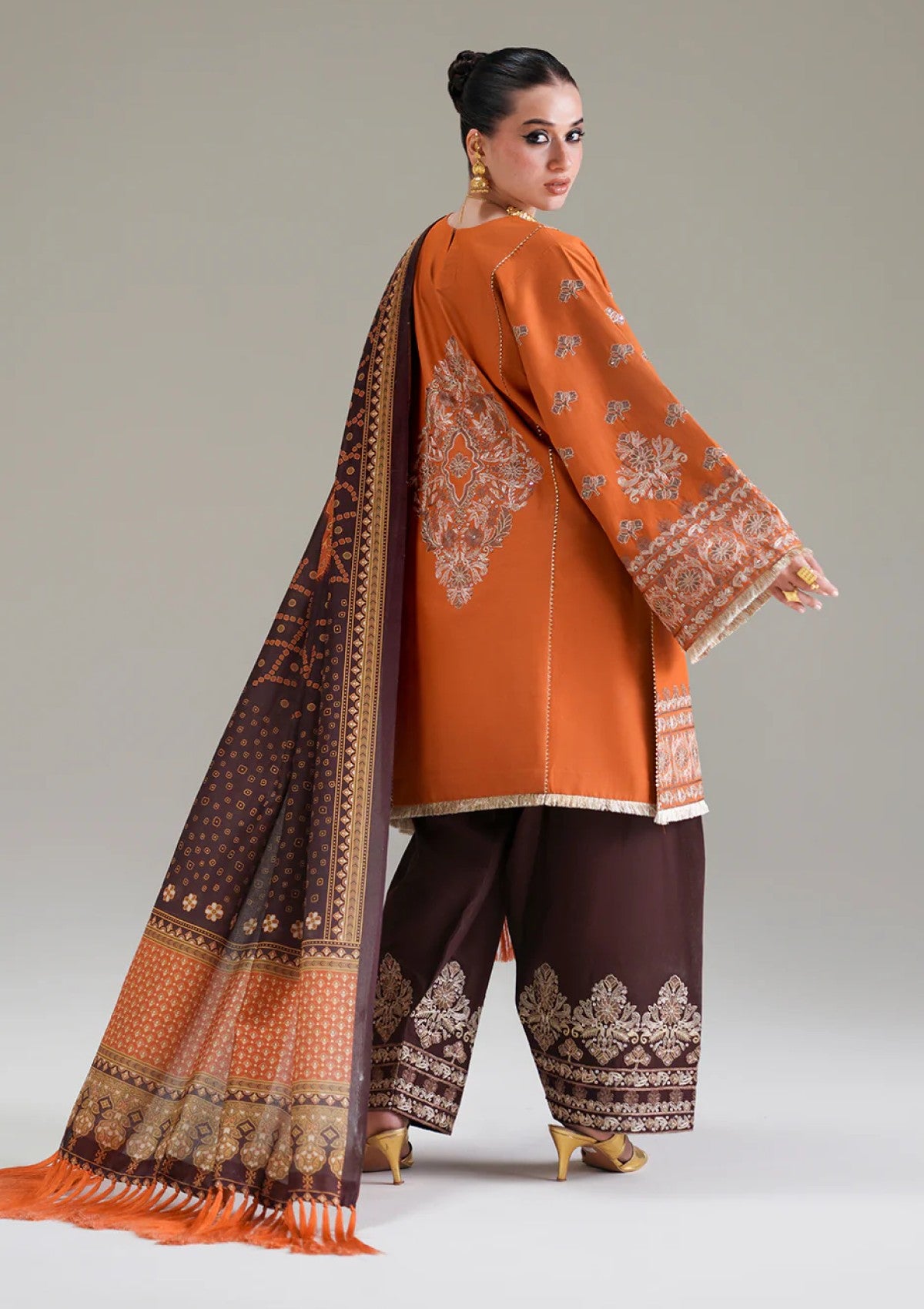 Bin Ilyas Amour Luxury Lawn D 183A 2 Bin Ilyas Amour Luxury Lawn D 183A