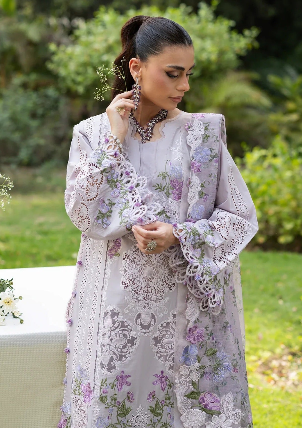 Elaf Premium Luxury Lawn Vol 2 Elq 04B 3 Elaf Premium Luxury Lawn Vol 2 Elq 04B