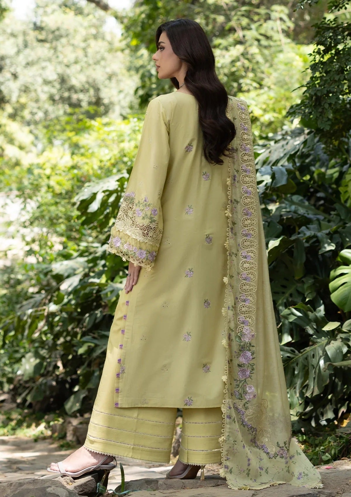 Elaf Premium Luxury Lawn Vol 2 Elq 07A 2 Elaf Premium Luxury Lawn Vol 2 Elq 07A