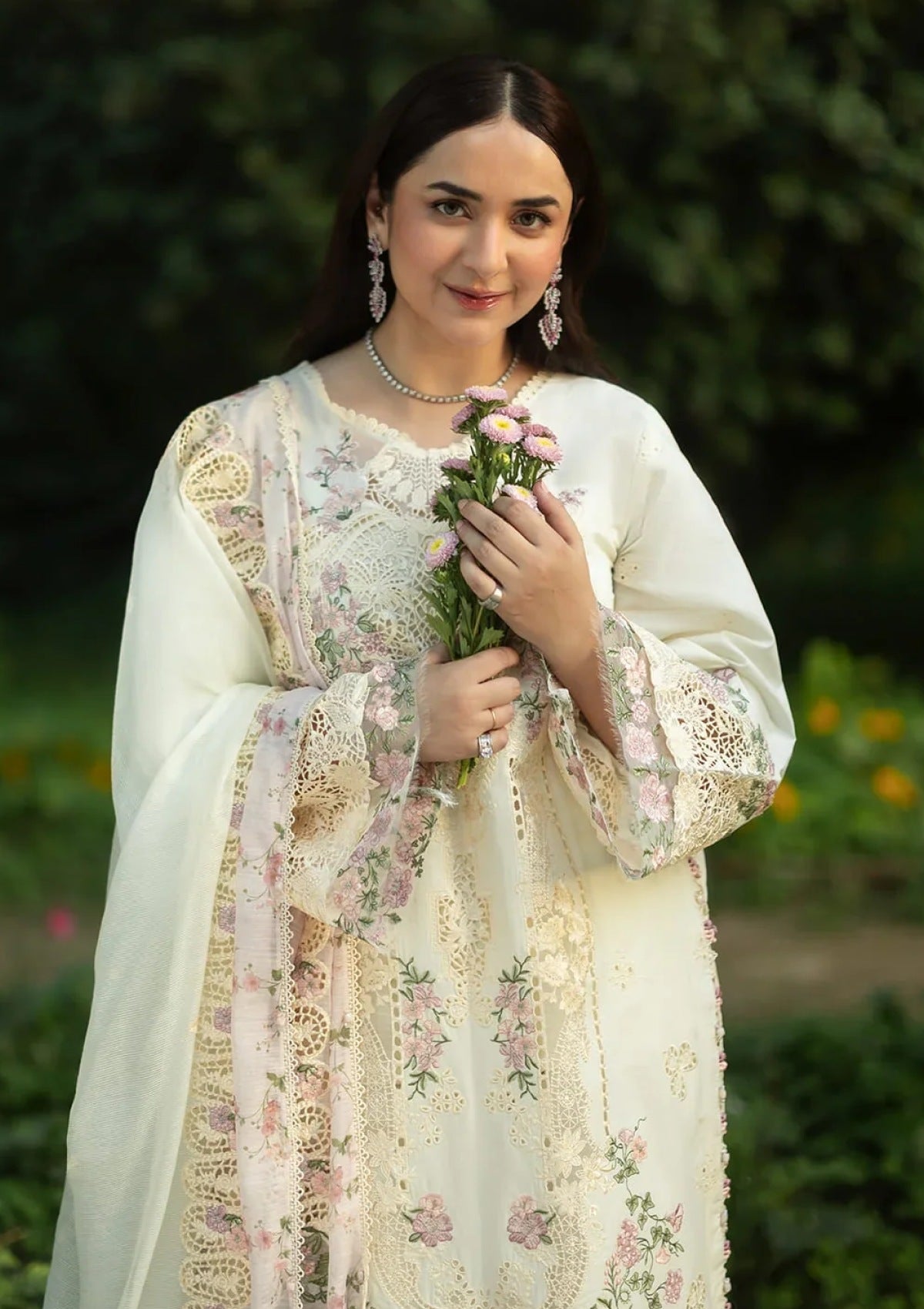 Elaf Premium Luxury Lawn Vol 2 Elq 07B 4 Elaf Premium Luxury Lawn Vol 2 Elq 07B