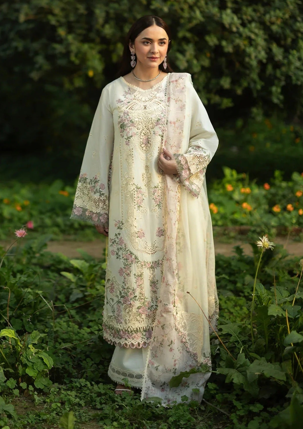 Elaf Premium Luxury Lawn Vol 2 Elq 07B 1 Elaf Premium Luxury Lawn Vol 2 Elq 07B