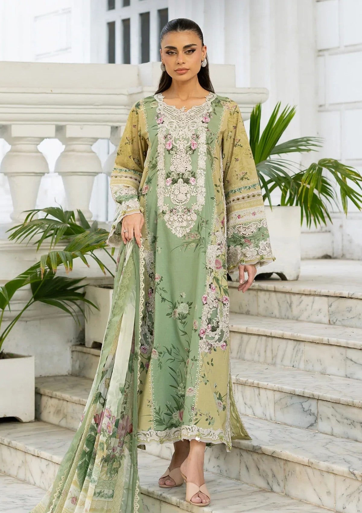 Elaf Premium Signature Embroidered Lawn Vol Ii Esg 01A 1 Elaf Premium Signature Embroidered Lawn Vol Ii Esg 01A