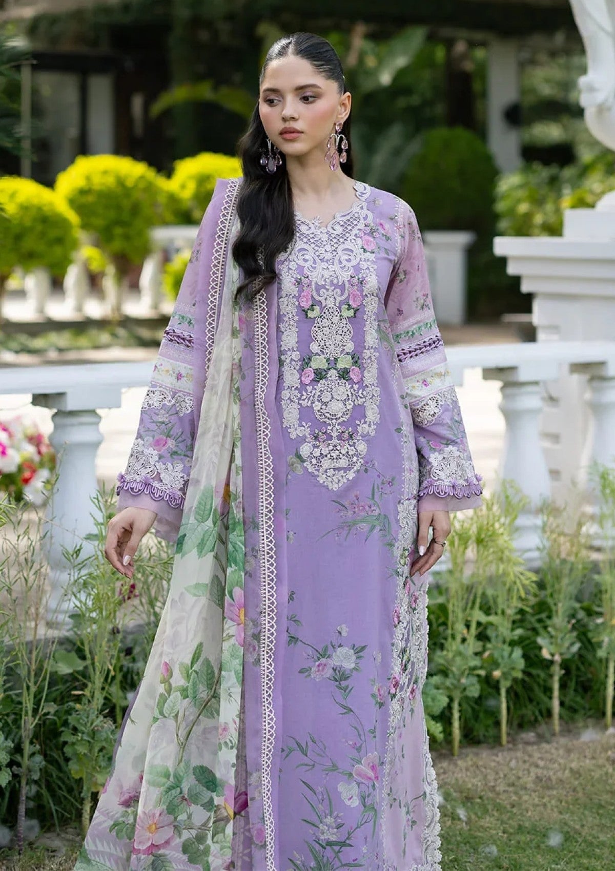 Elaf Premium Signature Embroidered Lawn Vol Ii Esg 01B 4 Elaf Premium Signature Embroidered Lawn Vol Ii Esg 01B