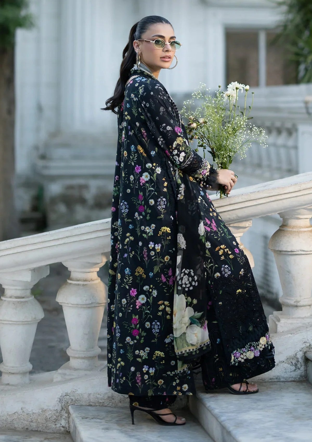 Elaf Premium Signature Embroidered Lawn Vol Ii Esg 02B 2 Elaf Premium Signature Embroidered Lawn Vol Ii Esg 02B