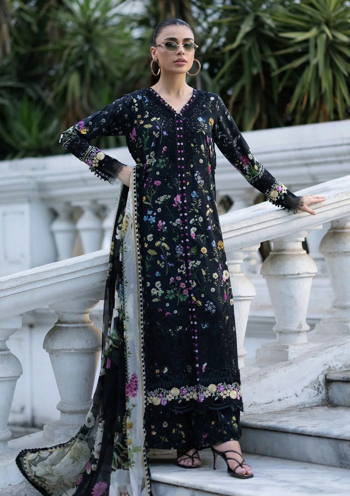 Elaf Premium Signature Embroidered Lawn Vol Ii Esg 02B 1 Elaf Premium Signature Embroidered Lawn Vol Ii Esg 02B