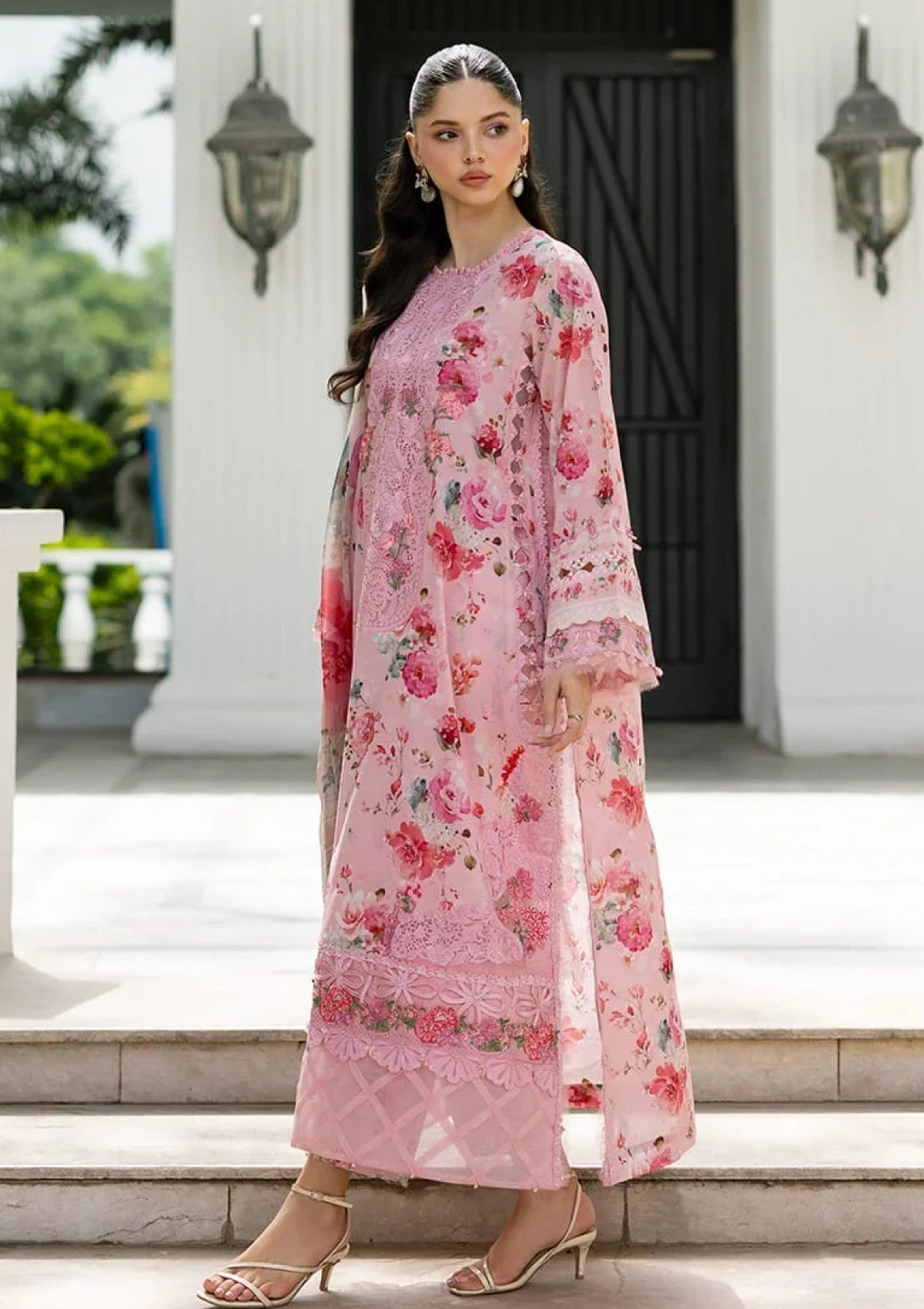 Elaf Premium Signature Embroidered Lawn Vol Ii Esg 04B 4 Elaf Premium Signature Embroidered Lawn Vol Ii Esg 04B