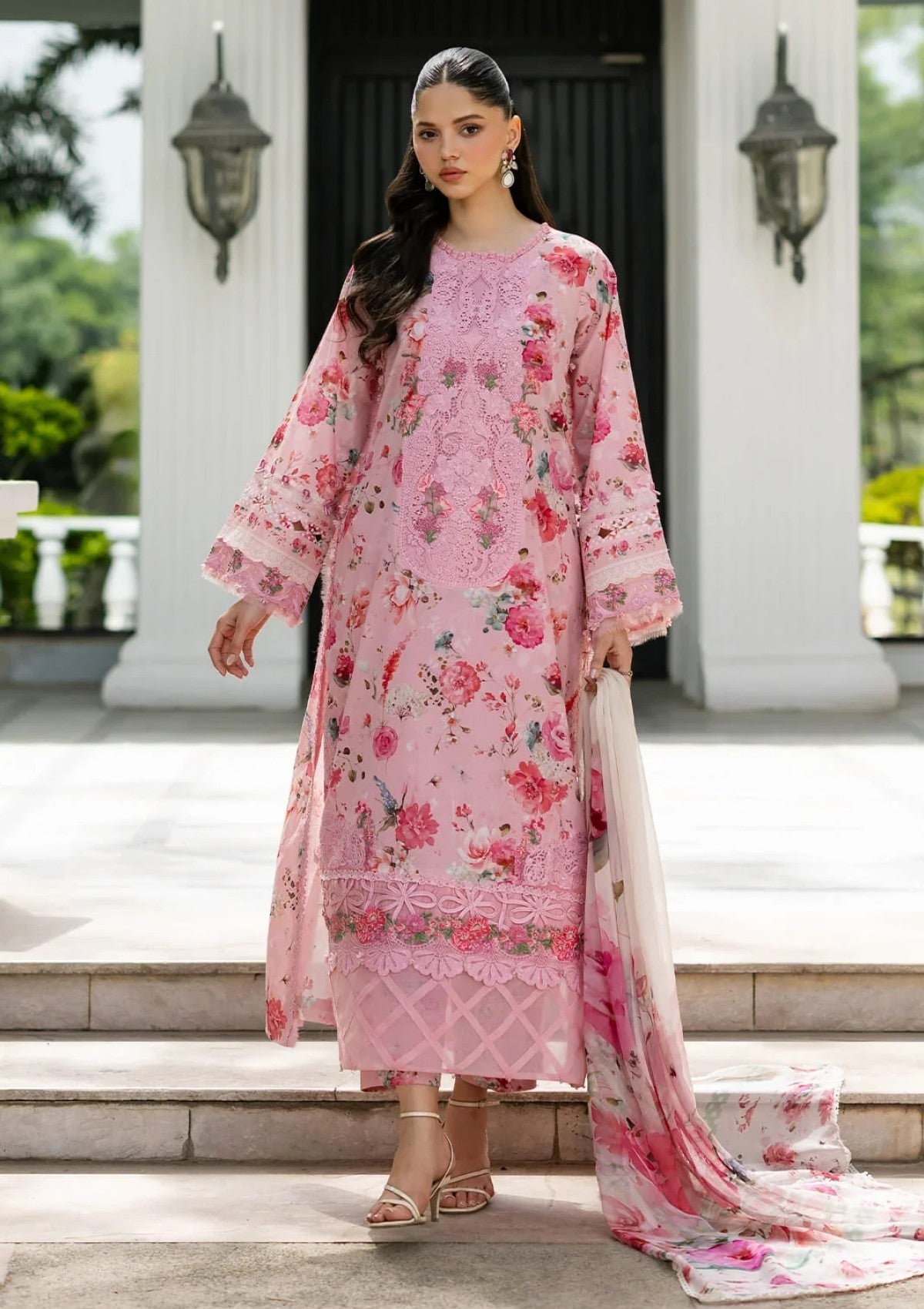 Elaf Premium Signature Embroidered Lawn Vol Ii Esg 04B 1 Elaf Premium Signature Embroidered Lawn Vol Ii Esg 04B