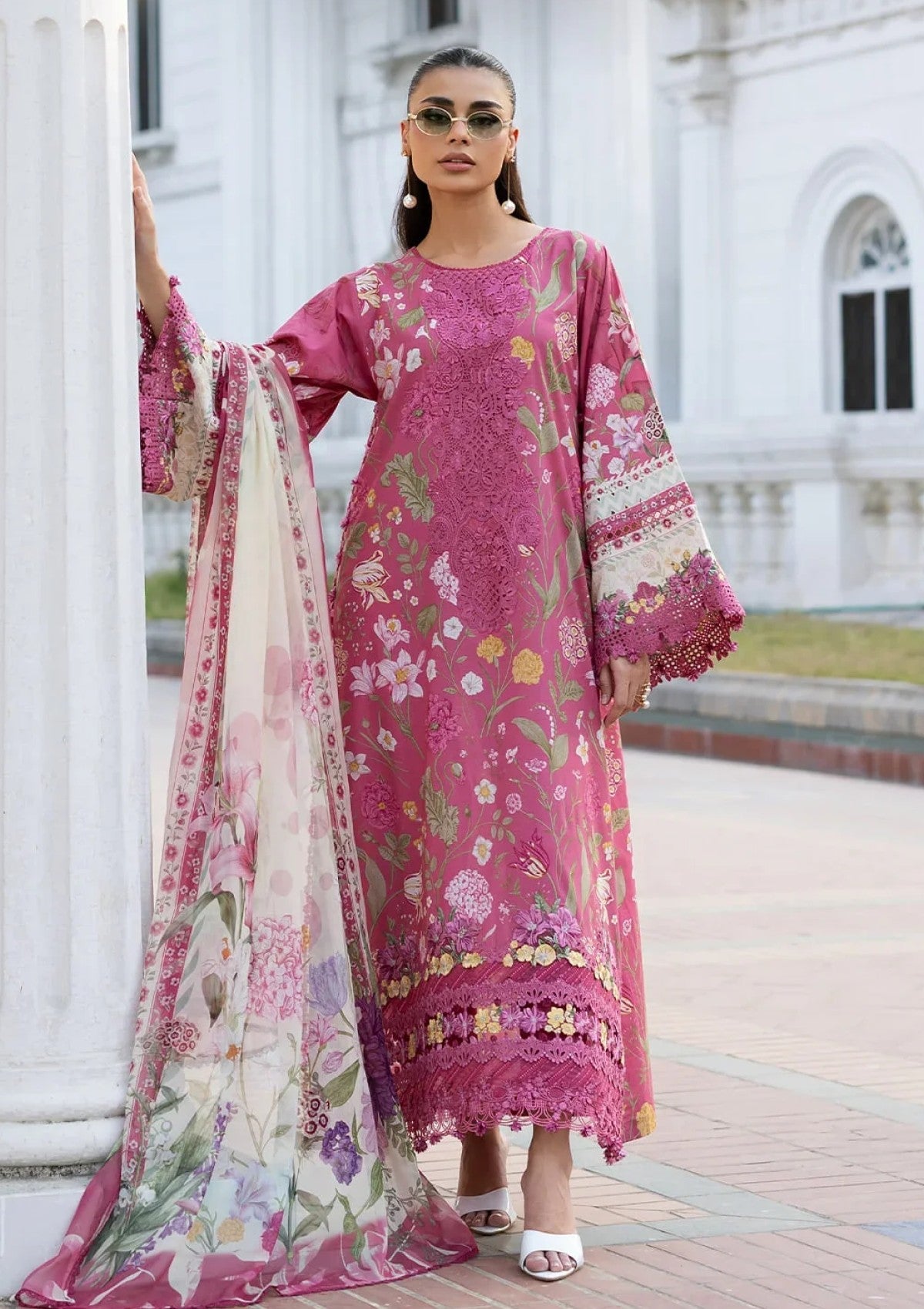 Elaf Premium Signature Embroidered Lawn Vol Ii Esg 05B 1 Elaf Premium Signature Embroidered Lawn Vol Ii Esg 05B