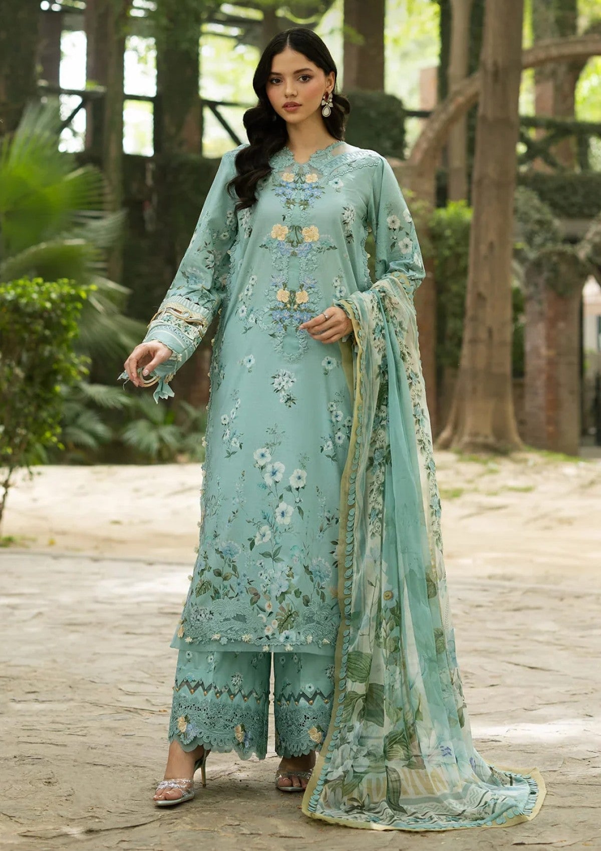 Elaf Premium Signature Embroidered Lawn Vol Ii Esg 06B 1 Elaf Premium Signature Embroidered Lawn Vol Ii Esg 06B