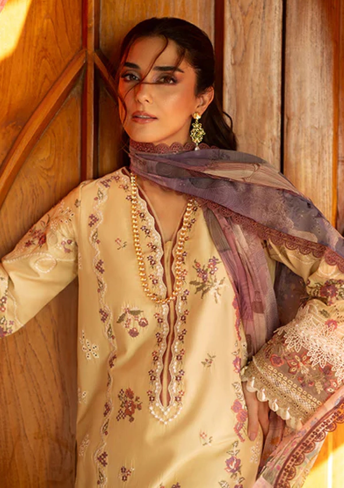 Imrozia Serene Maya Luxury Lawn Sl 151 Nael 4 Imrozia Serene Maya Luxury Lawn Sl 151 Nael