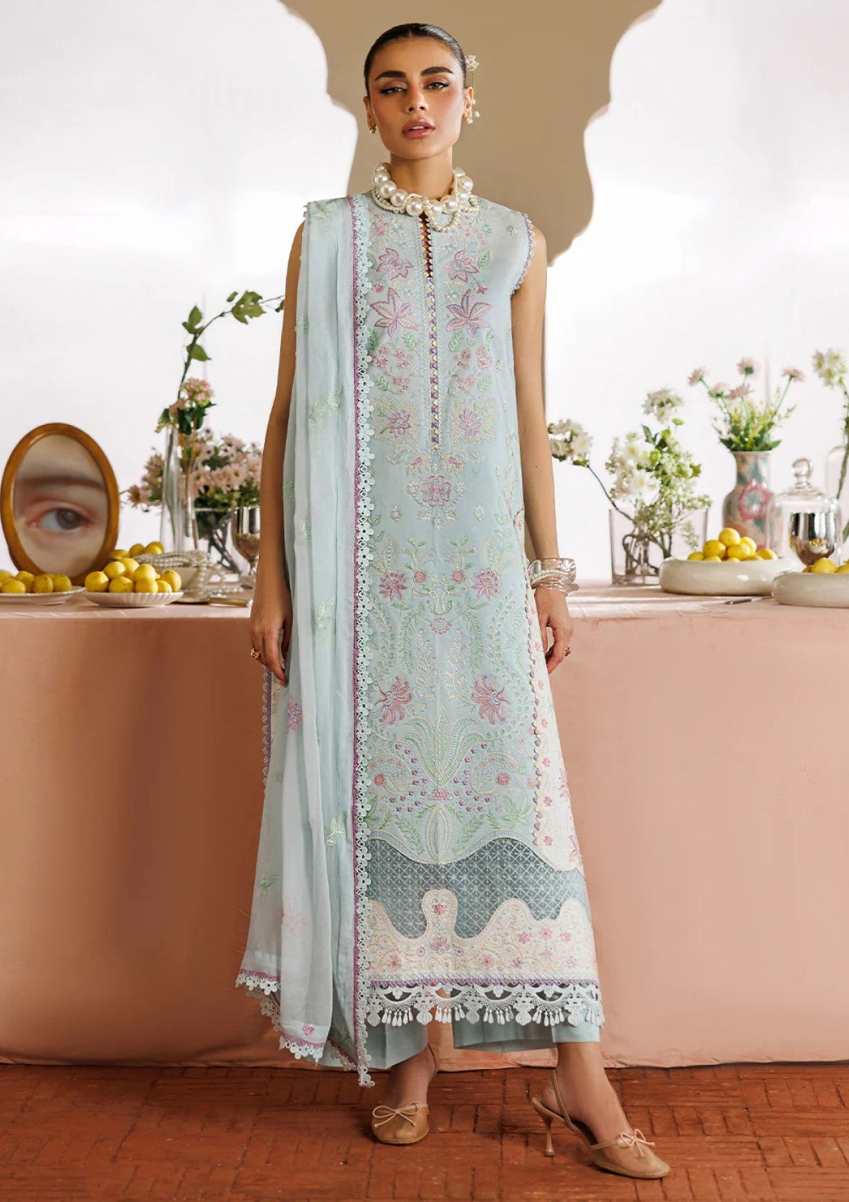 Mahnur Morbagh Luxury Lawn M 01 1 Mahnur Morbagh Luxury Lawn M 01