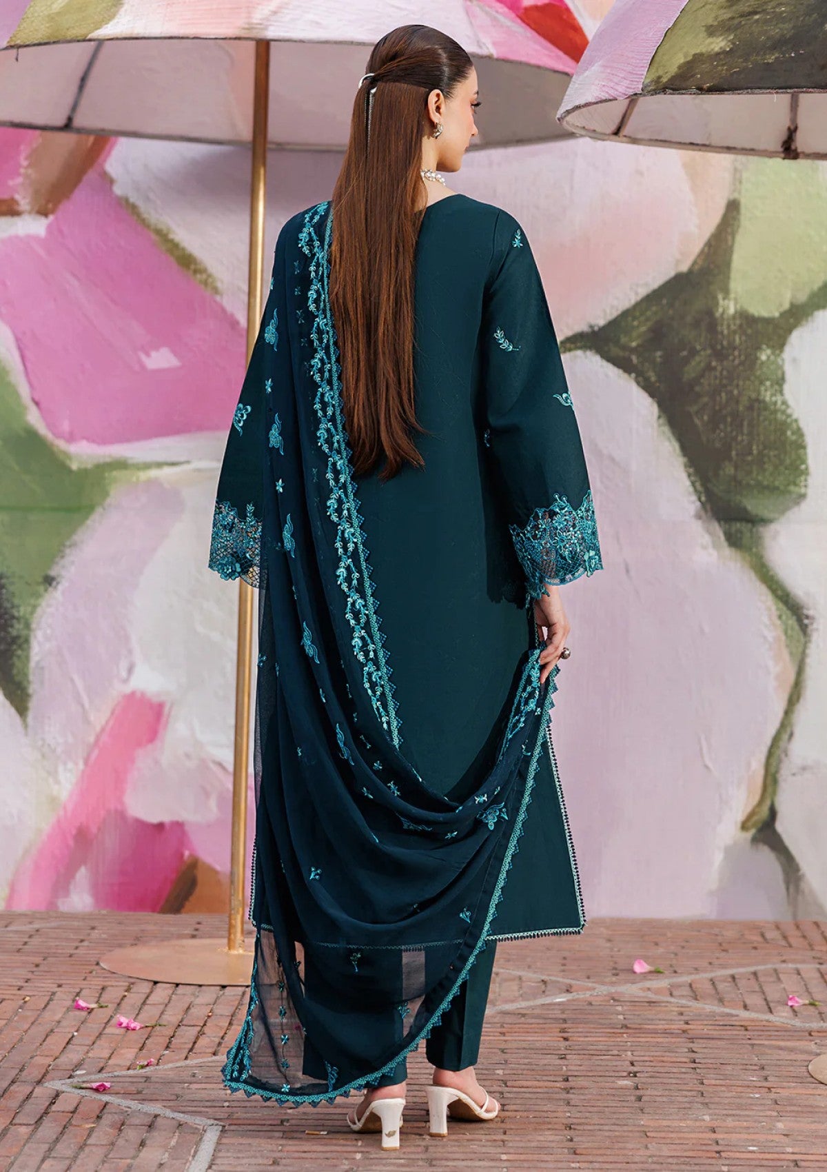 Mahnur Morbagh Luxury Lawn M 04 2 Mahnur Morbagh Luxury Lawn M 04