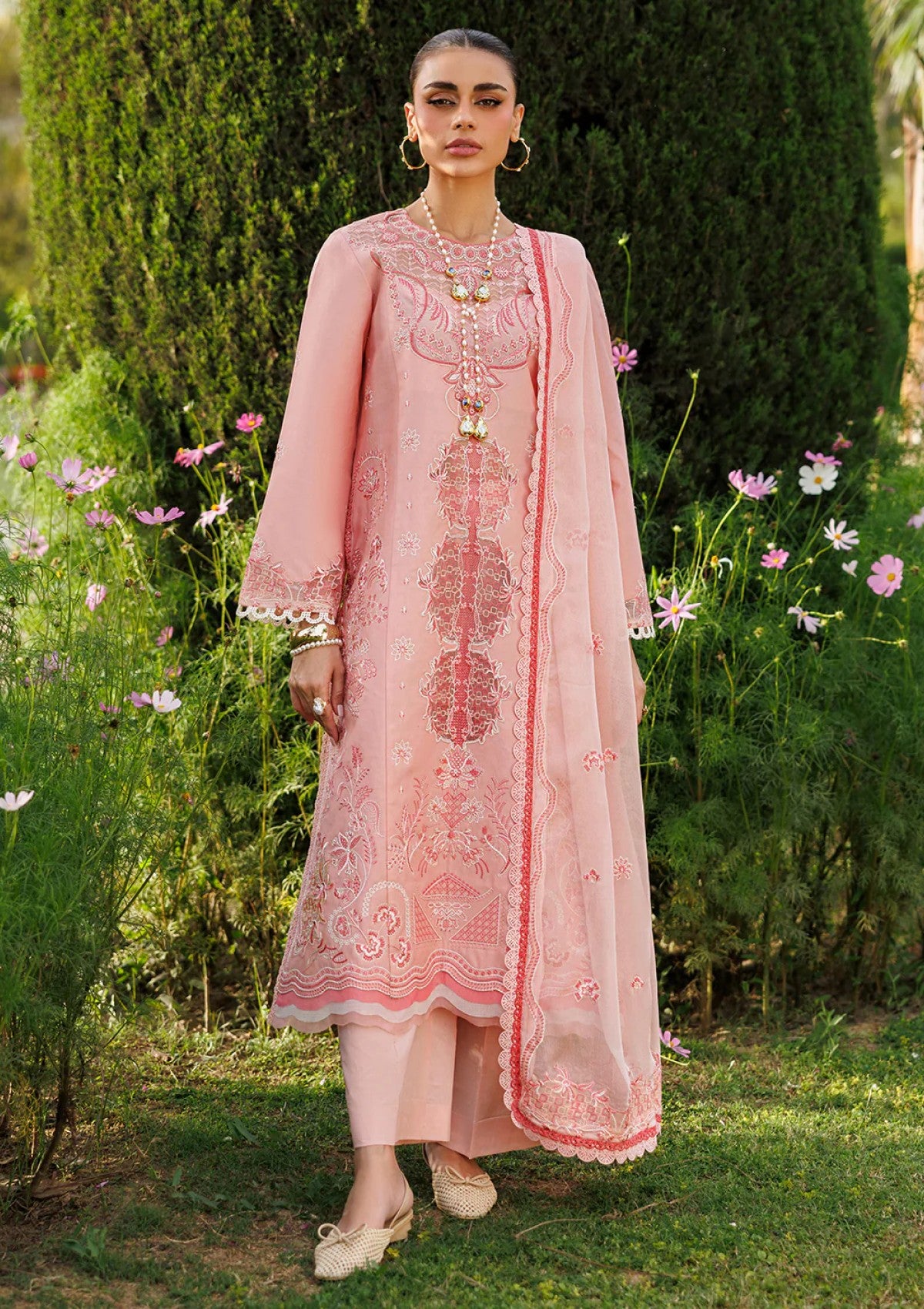 Mahnur Morbagh Luxury Lawn M 05 1 Mahnur Morbagh Luxury Lawn M 05