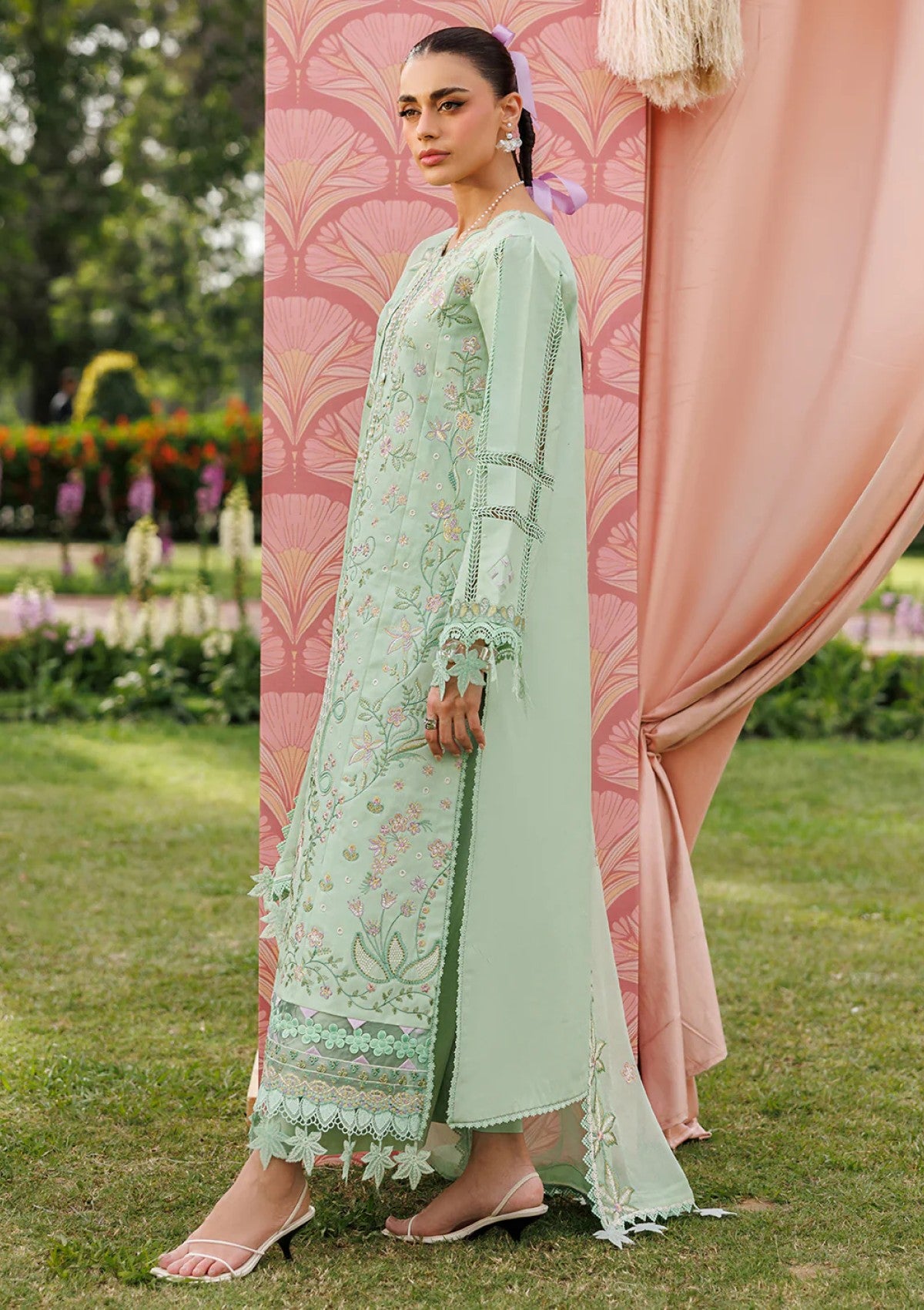Mahnur Morbagh Luxury Lawn M 06 2 Mahnur Morbagh Luxury Lawn M 06