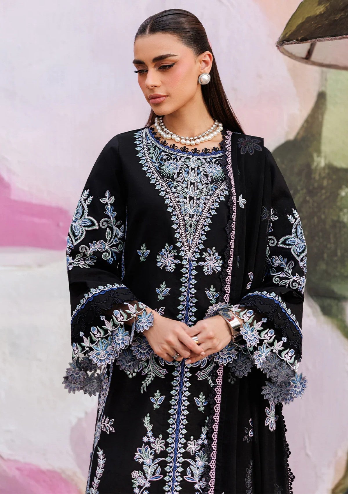 Mahnur Morbagh Luxury Lawn M 08 4 Mahnur Morbagh Luxury Lawn M 08