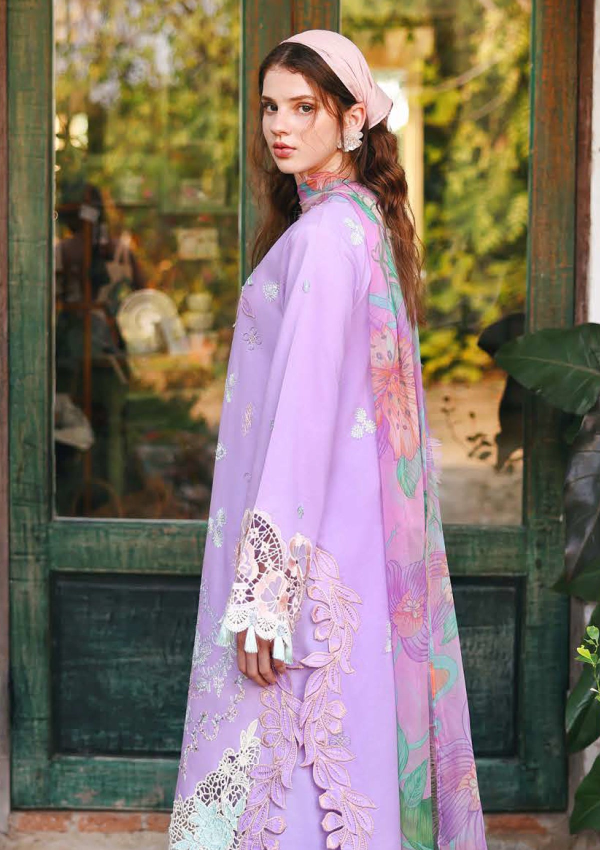 Mushq Hemline Secret Garden Lawn Beyond The Garden Gate Mhs 203 2 Mushq Hemline Secret Garden Lawn Beyond The Garden Gate Mhs 203