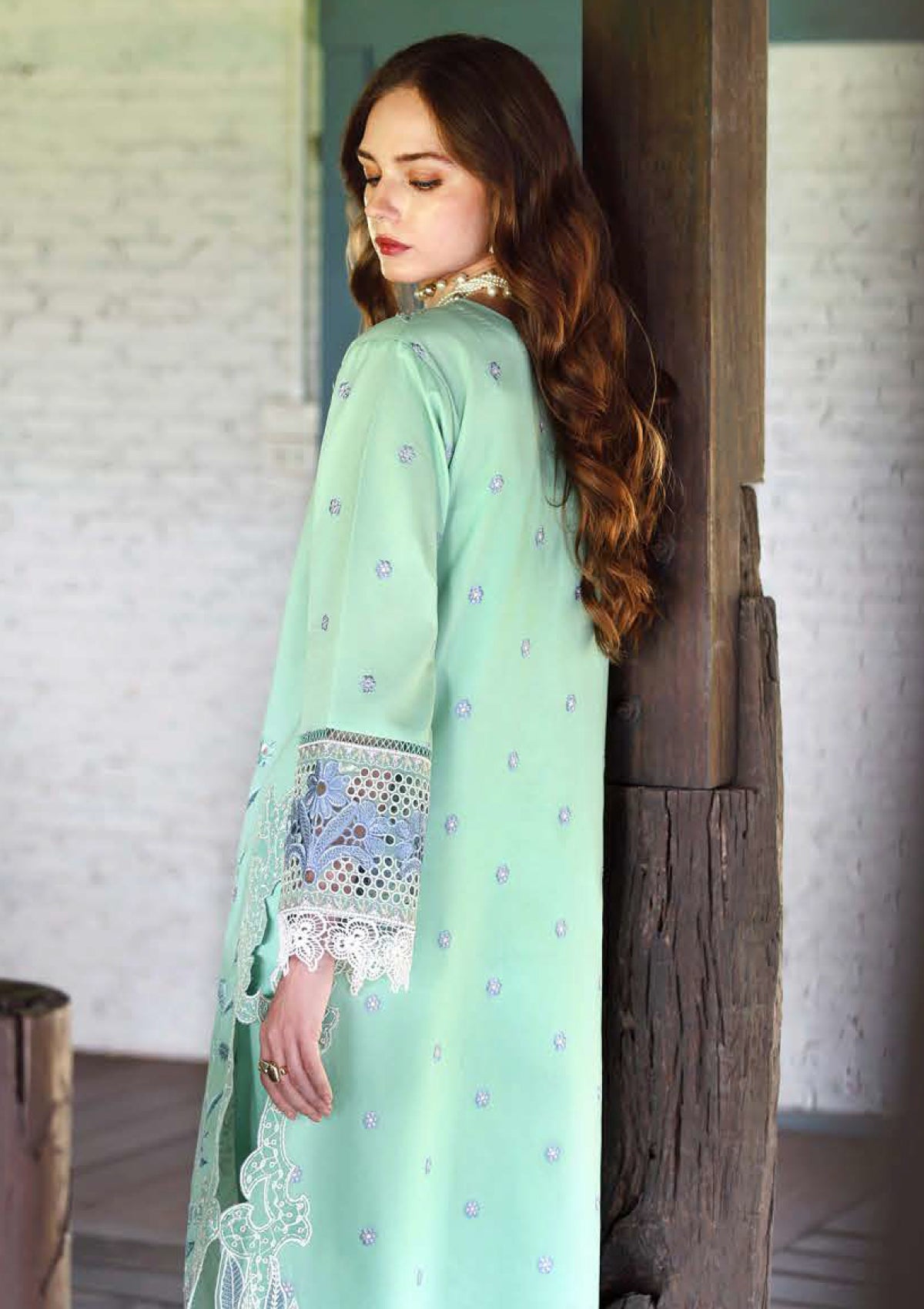 Mushq Hemline Secret Garden Lawn Beyond The Garden Gate Mhs 211 2 Mushq Hemline Secret Garden Lawn Beyond The Garden Gate Mhs 211