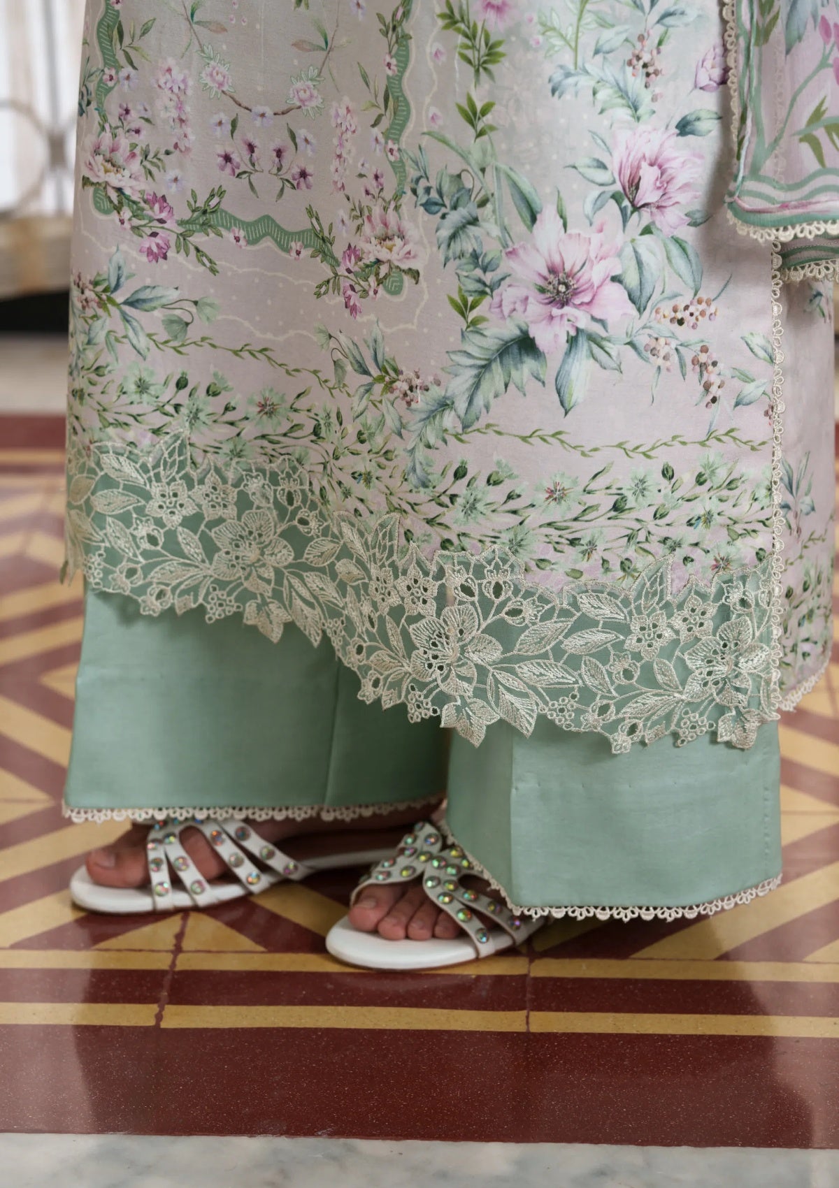 Neeshay Summer Lines Lawn Vol Ii Aveline 2 Neeshay Summer Lines Lawn Vol Ii Aveline
