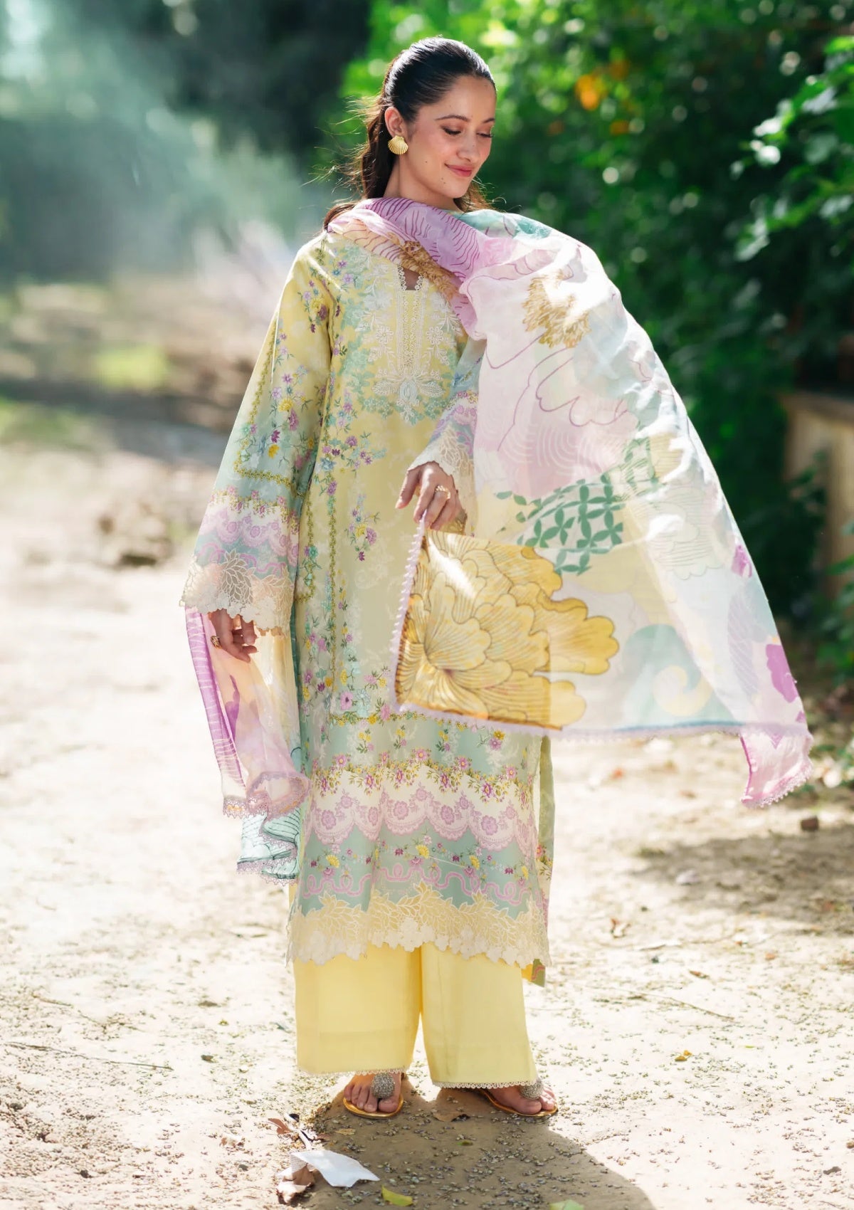 Neeshay Summer Lines Lawn Vol Ii Virelia 3 Neeshay Summer Lines Lawn Vol Ii Virelia