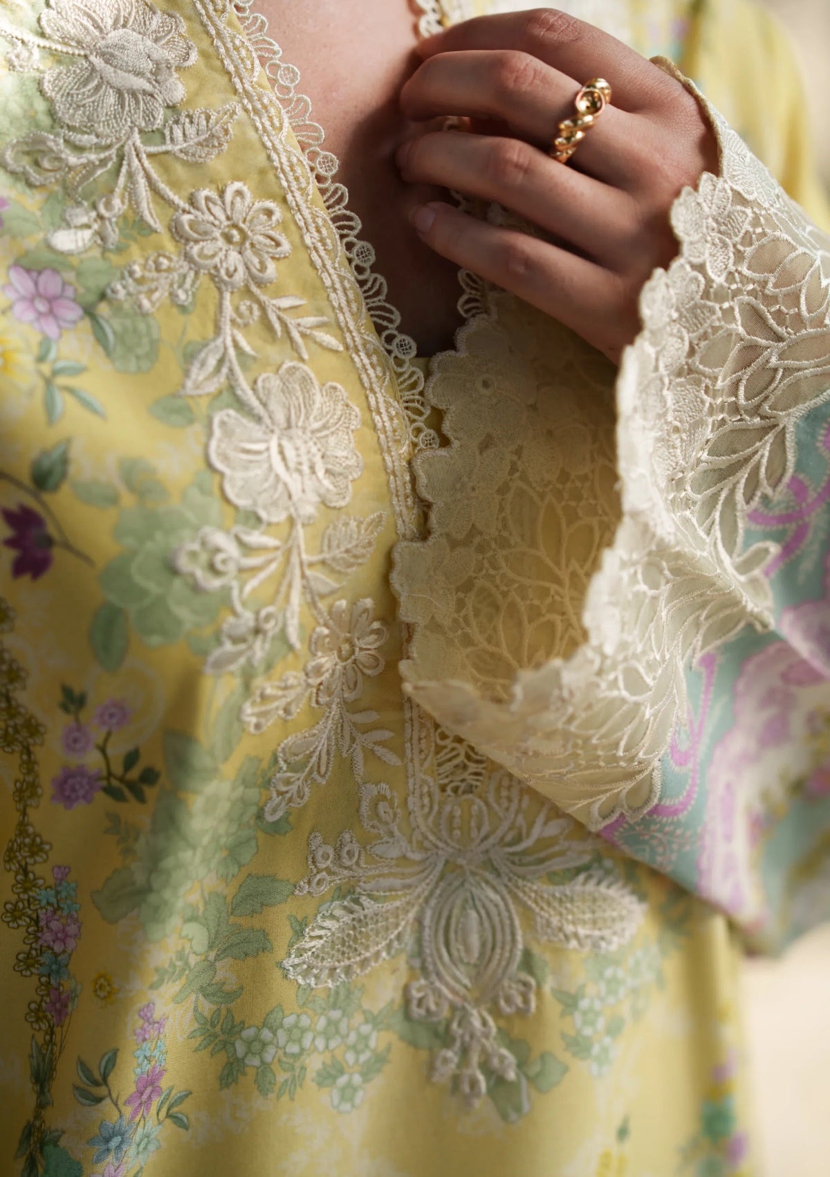 Neeshay Summer Lines Lawn Vol Ii Virelia 4 Neeshay Summer Lines Lawn Vol Ii Virelia